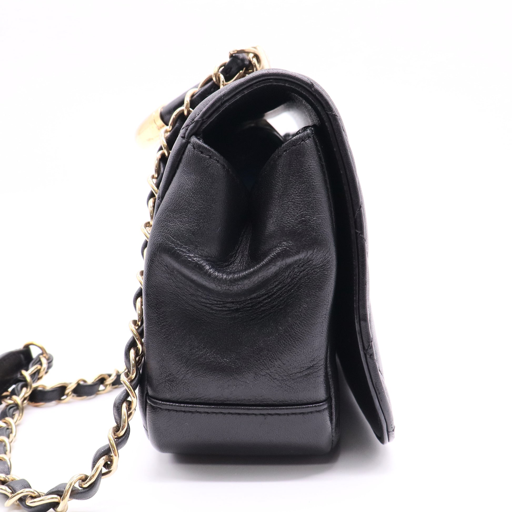 CHANEL Lambskin Leather Chain Shoulder Bag with Gold Buckle twins