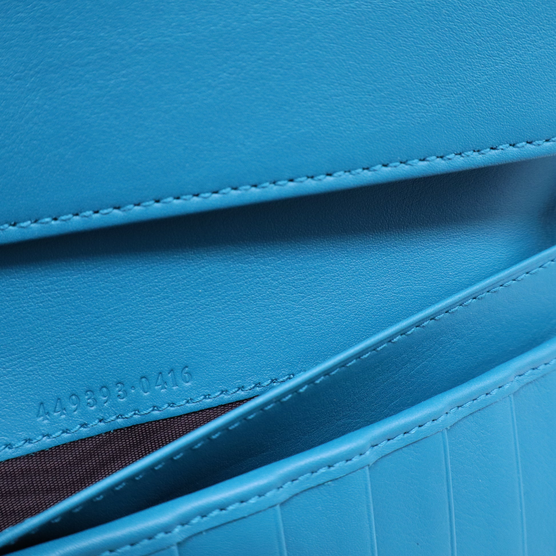 Gucci Diamond Bifold Long Wallet W20829
