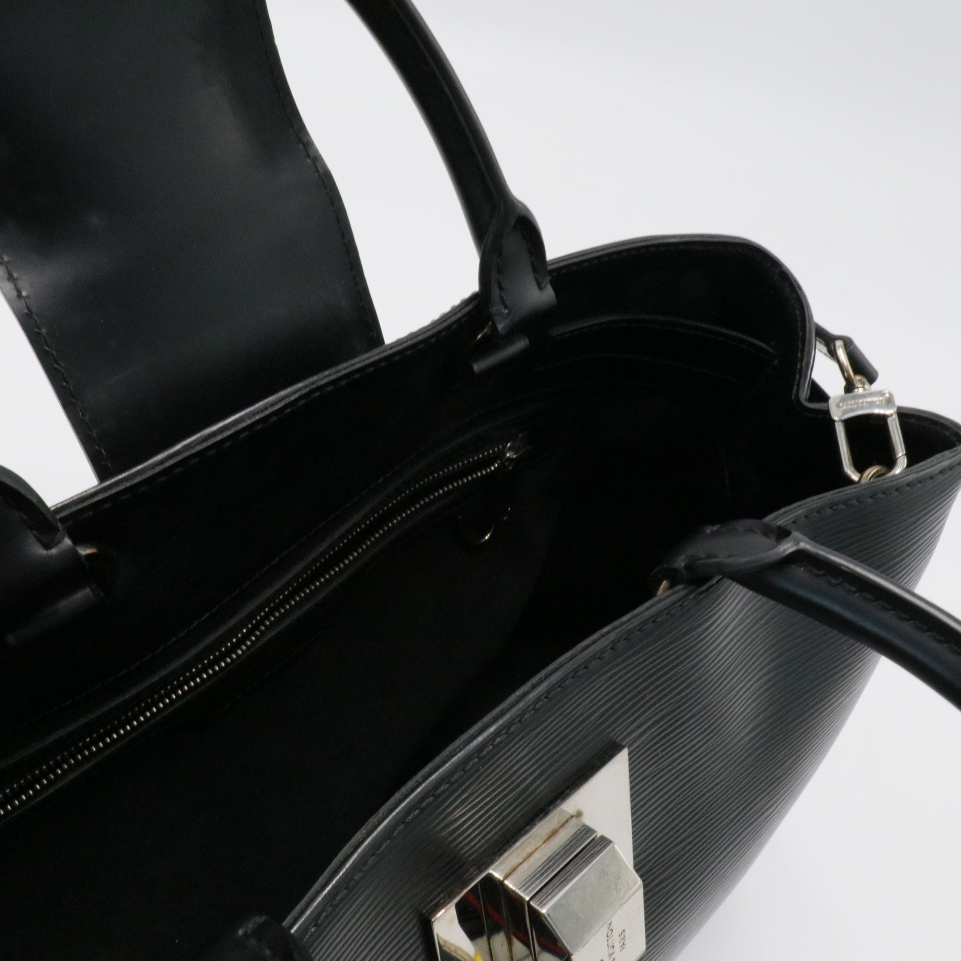 Mirabeau Handbag Epi Leather GM
