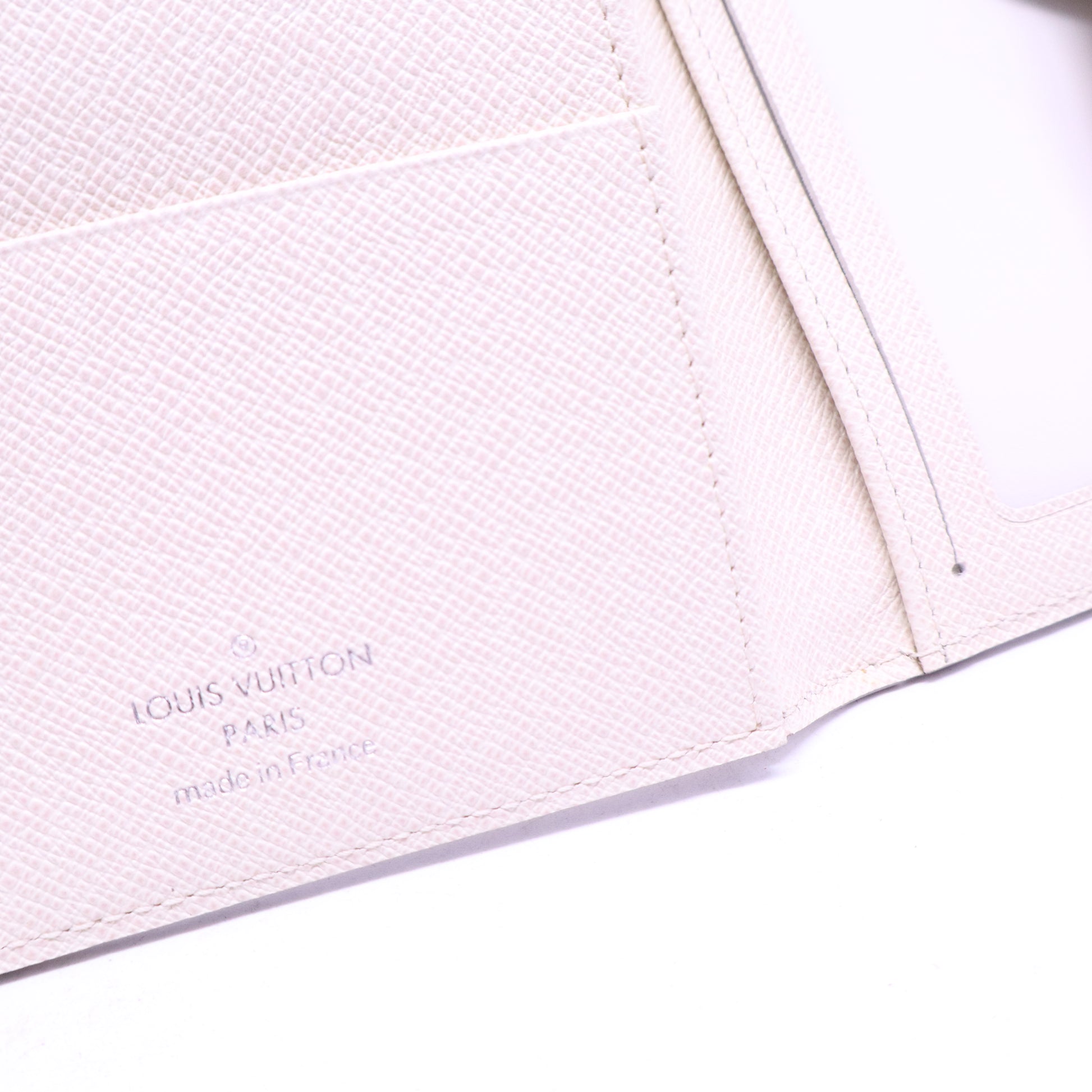 2007 Epi Leather Bifold Wallet W20658