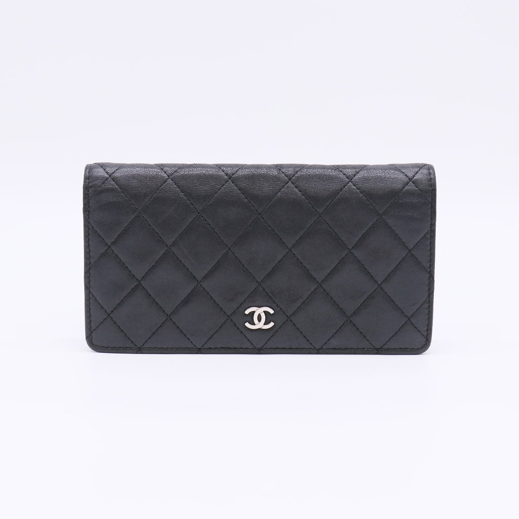 Black Calf Leather Quilted Timeless Bifold Long Wallet W22503