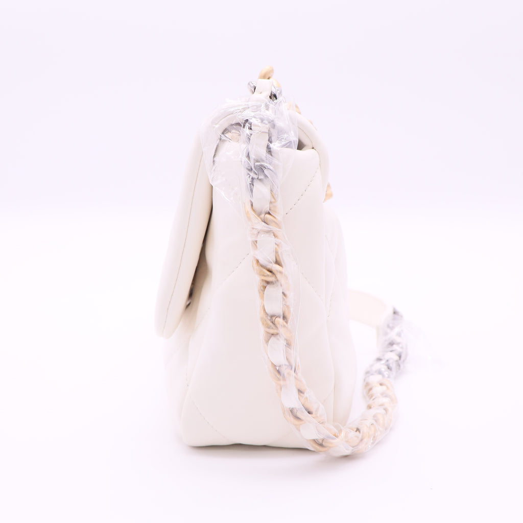 19 Flap Bag Quilted Leather Medium  Twins