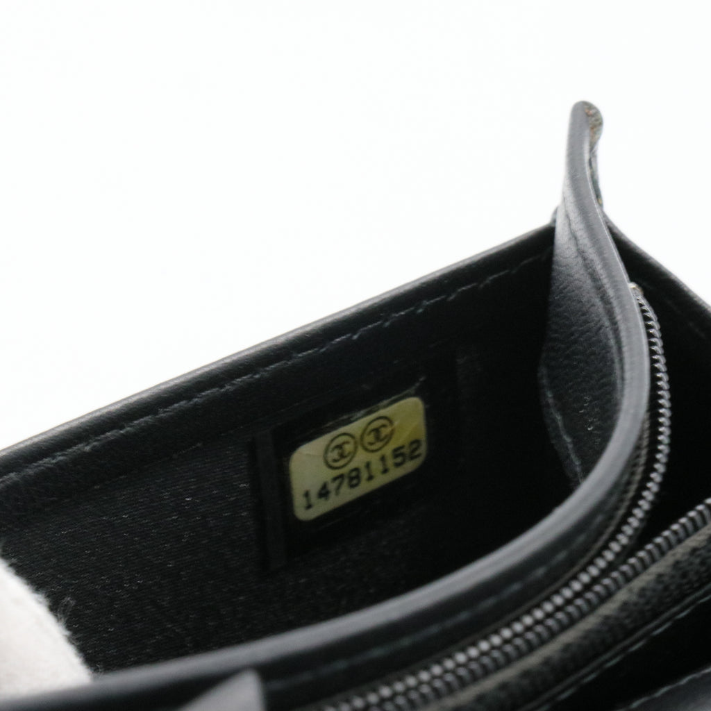 Patent Camellia Embossed Yen Wallet
