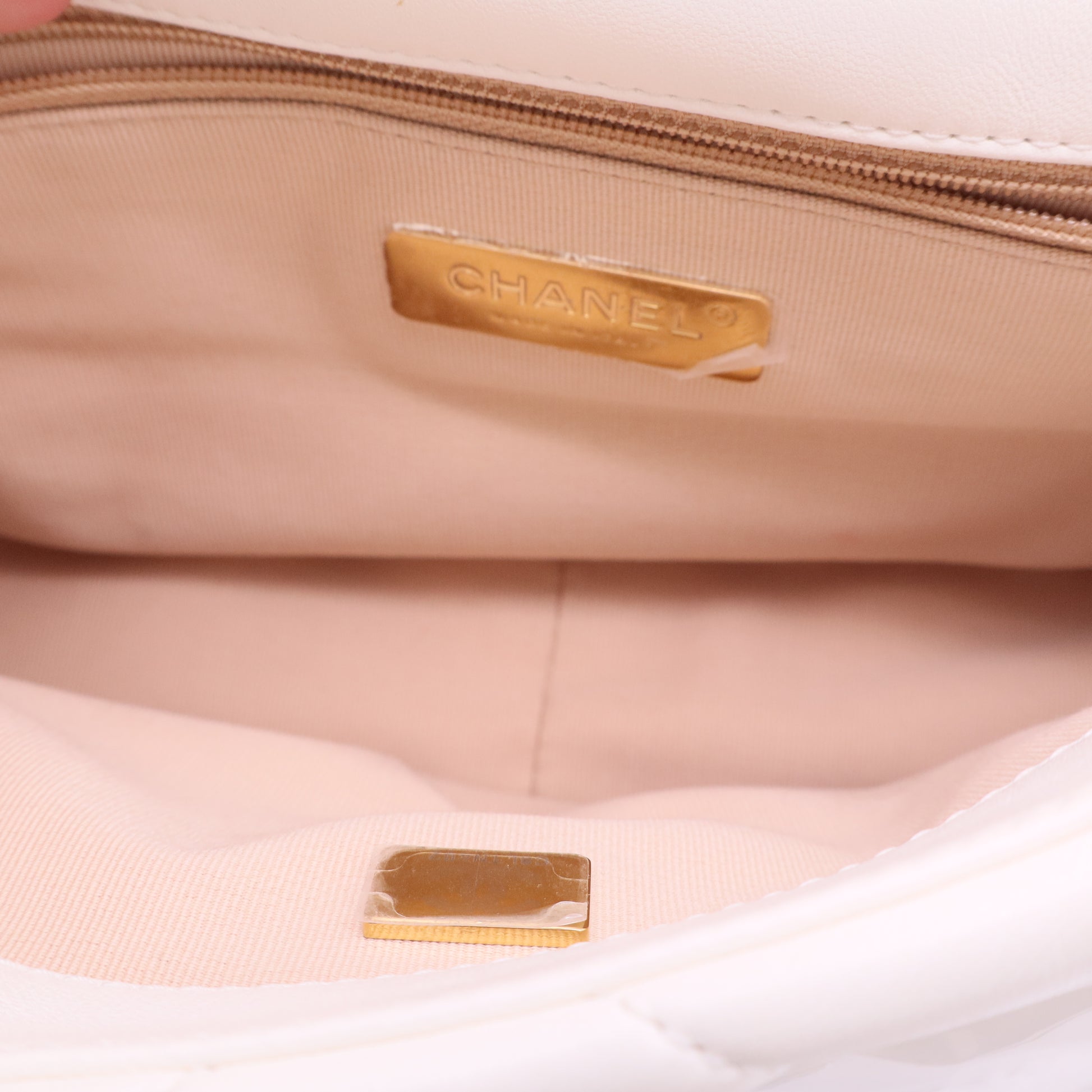 19 Flap Bag Quilted Leather Medium  Twins