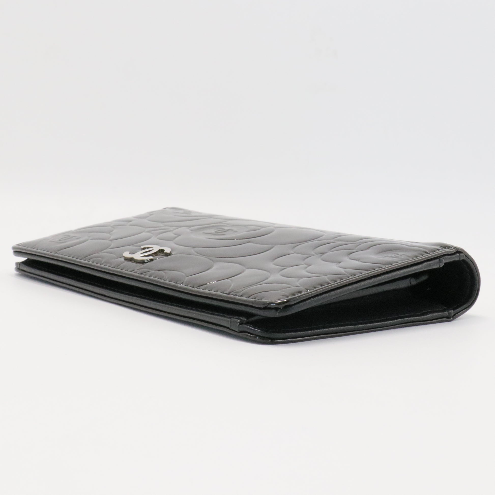 Patent Camellia Embossed Yen Wallet