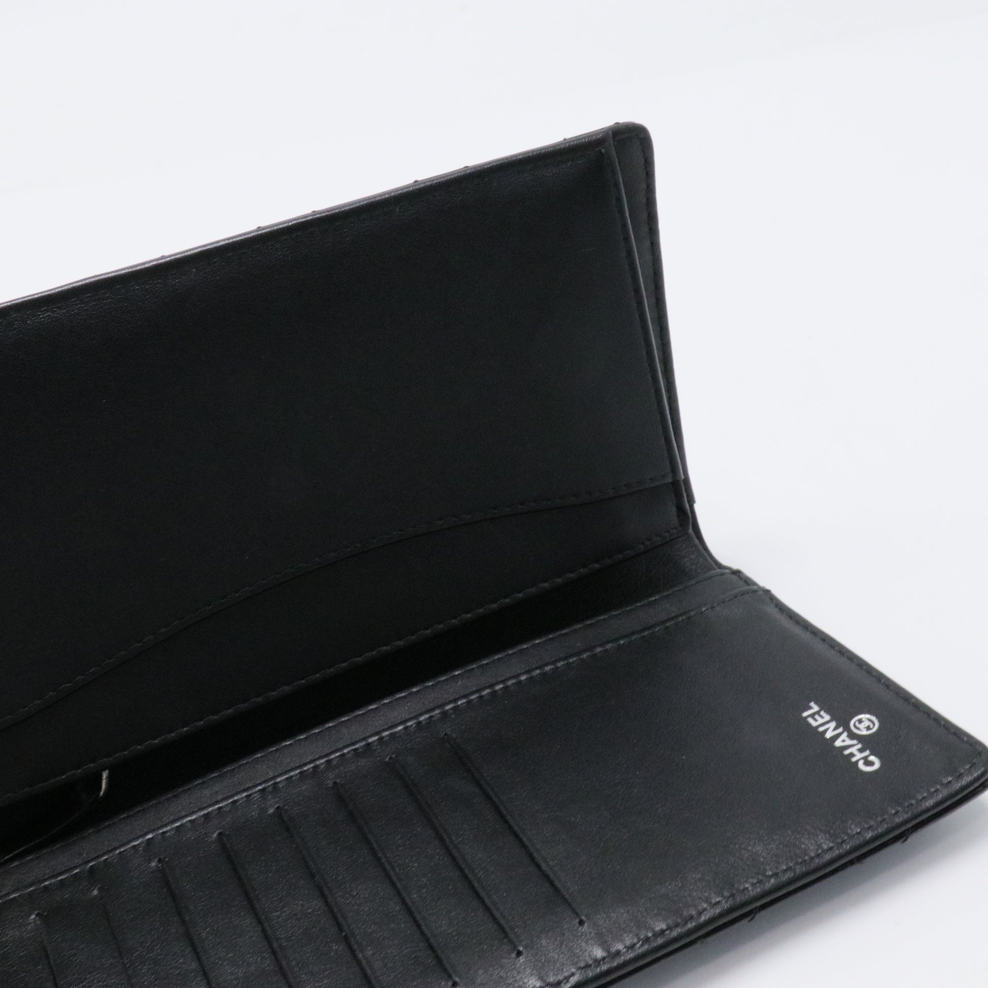 Patent Calfskin Quilted Yen Wallet Black