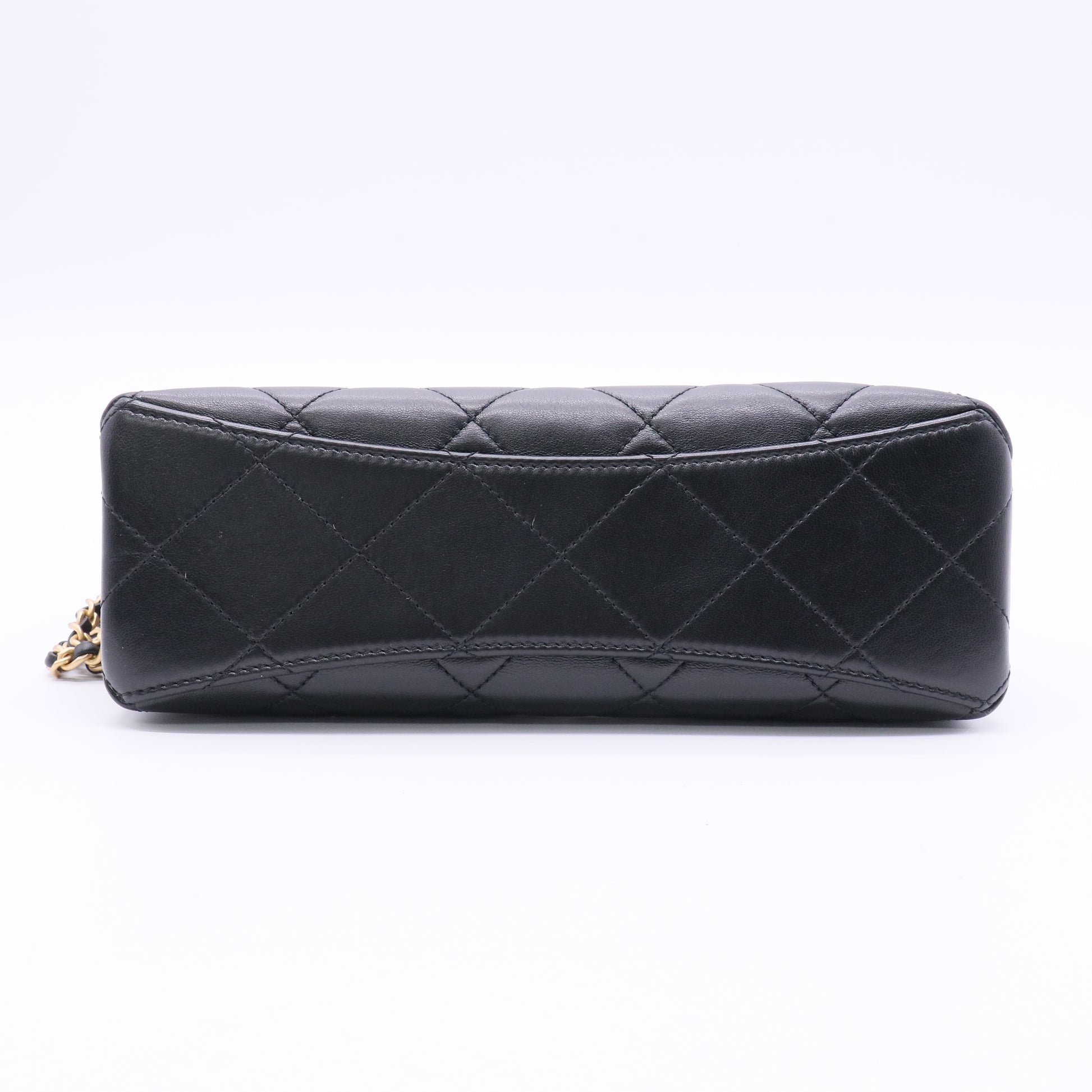 CC Pearls Bar Handle Shopping Bag Quilted Shiny Lambskin Small Twins