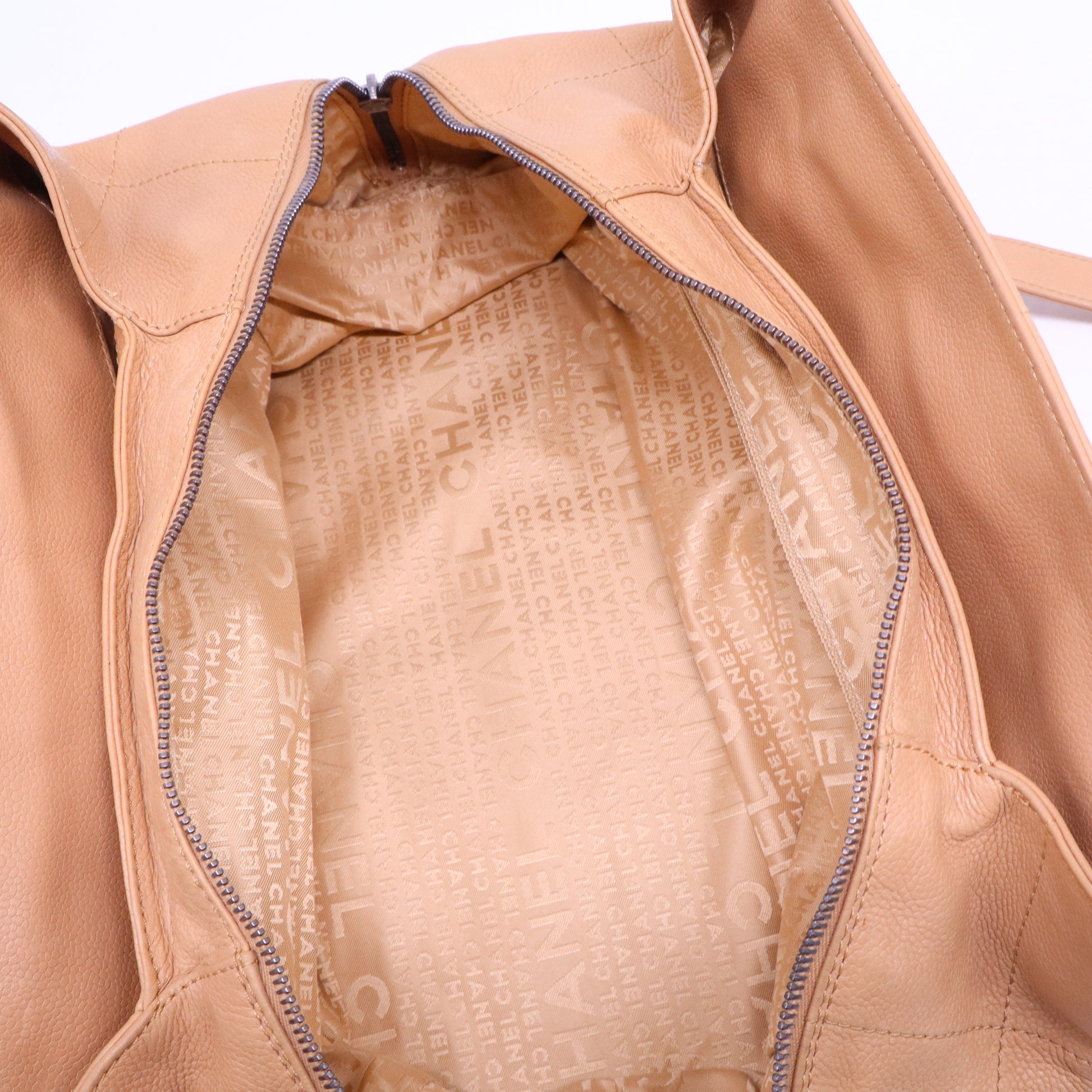 Caviar Square Stitched Tote Beige B20944