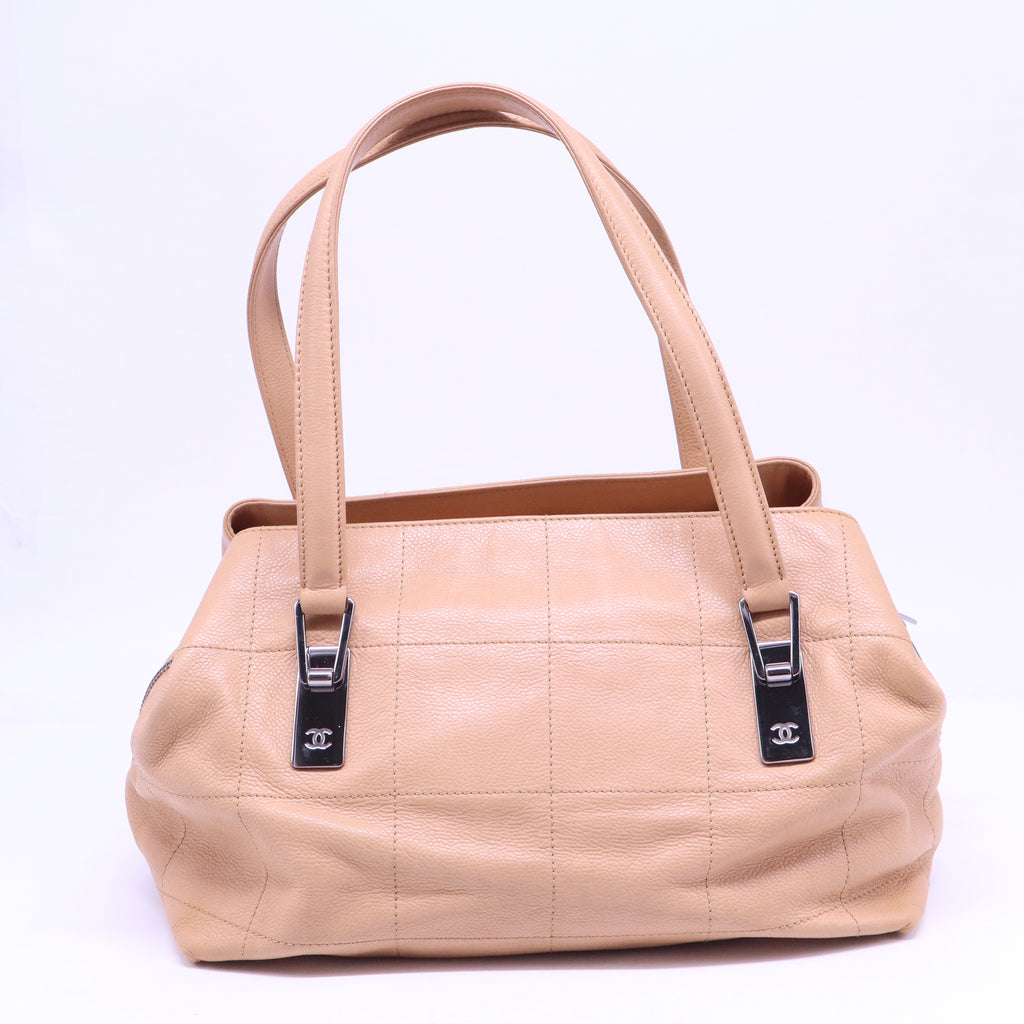 Caviar Square Stitched Tote Beige B20944