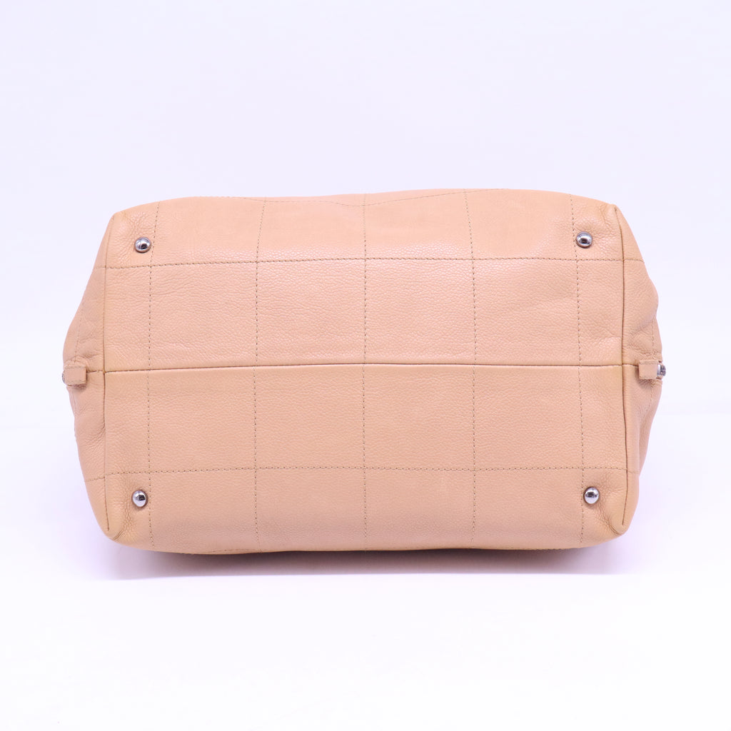 Caviar Square Stitched Tote Beige B20944