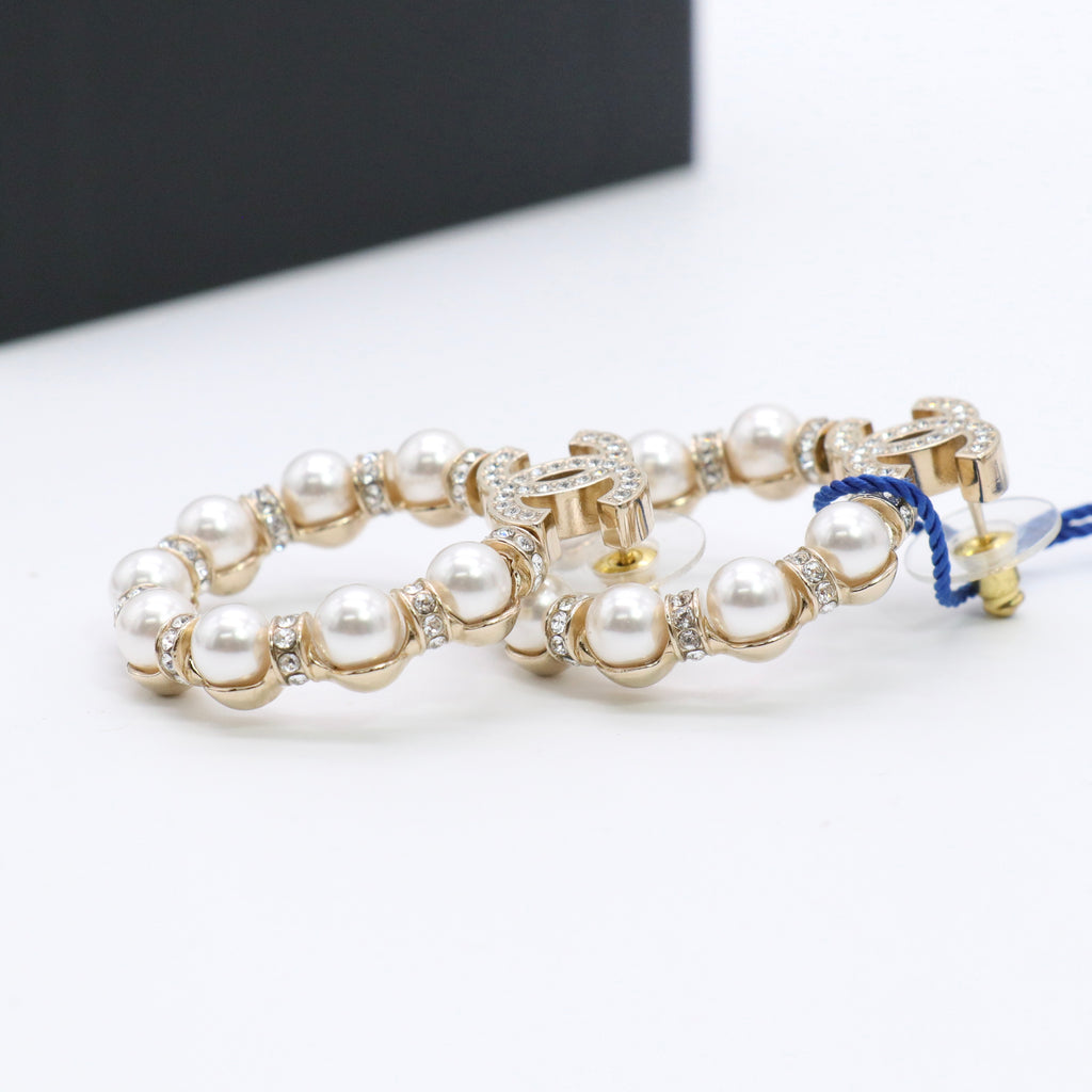 Pearl Crystal Nefertiti CC Drop Earrings Gold twins