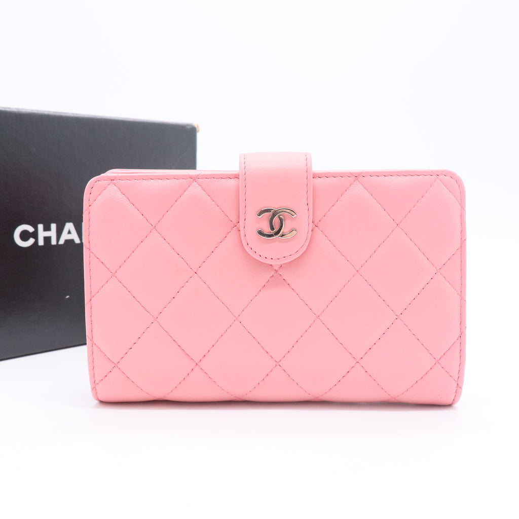 Caviar Quilted Zipped Pocket Wallet Pink
