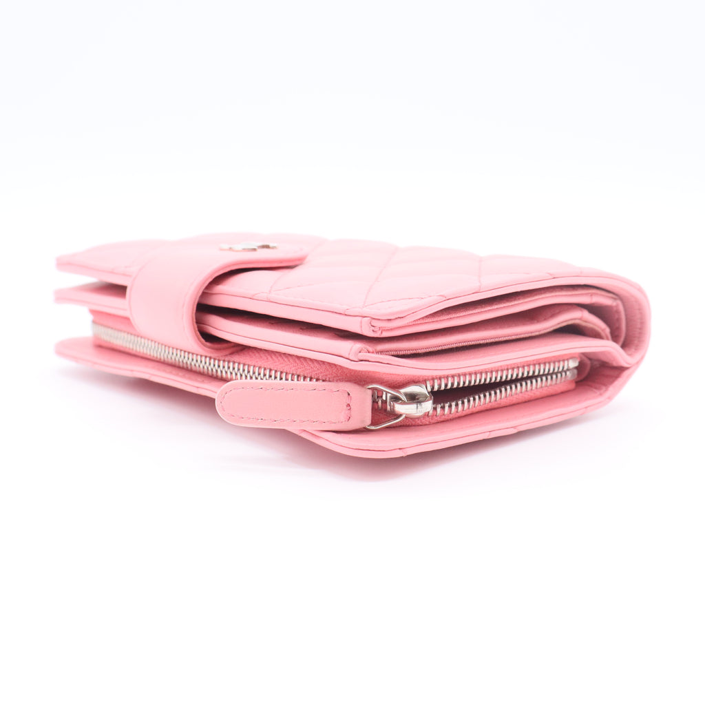 Caviar Quilted Zipped Pocket Wallet Pink