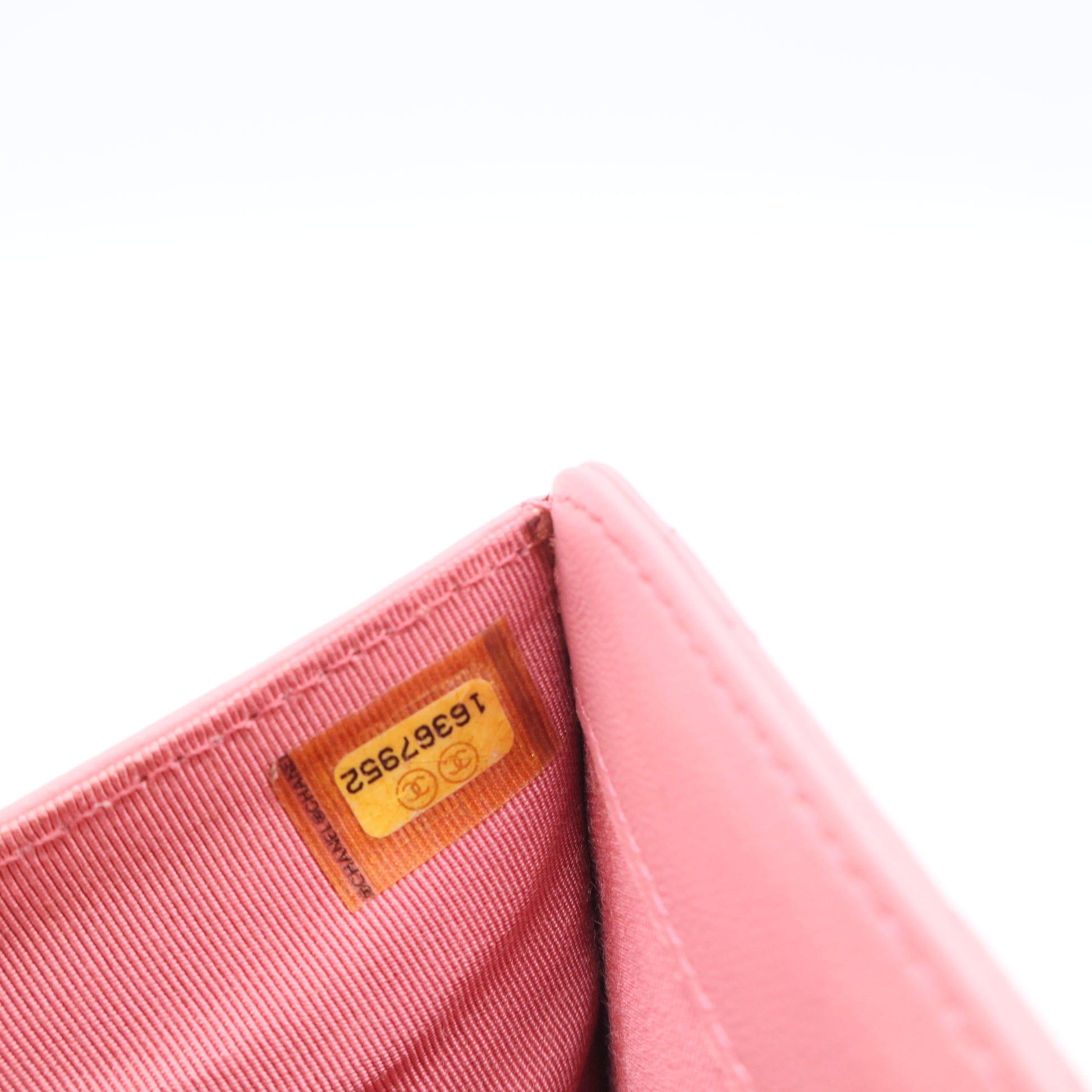 Caviar Quilted Zipped Pocket Wallet Pink