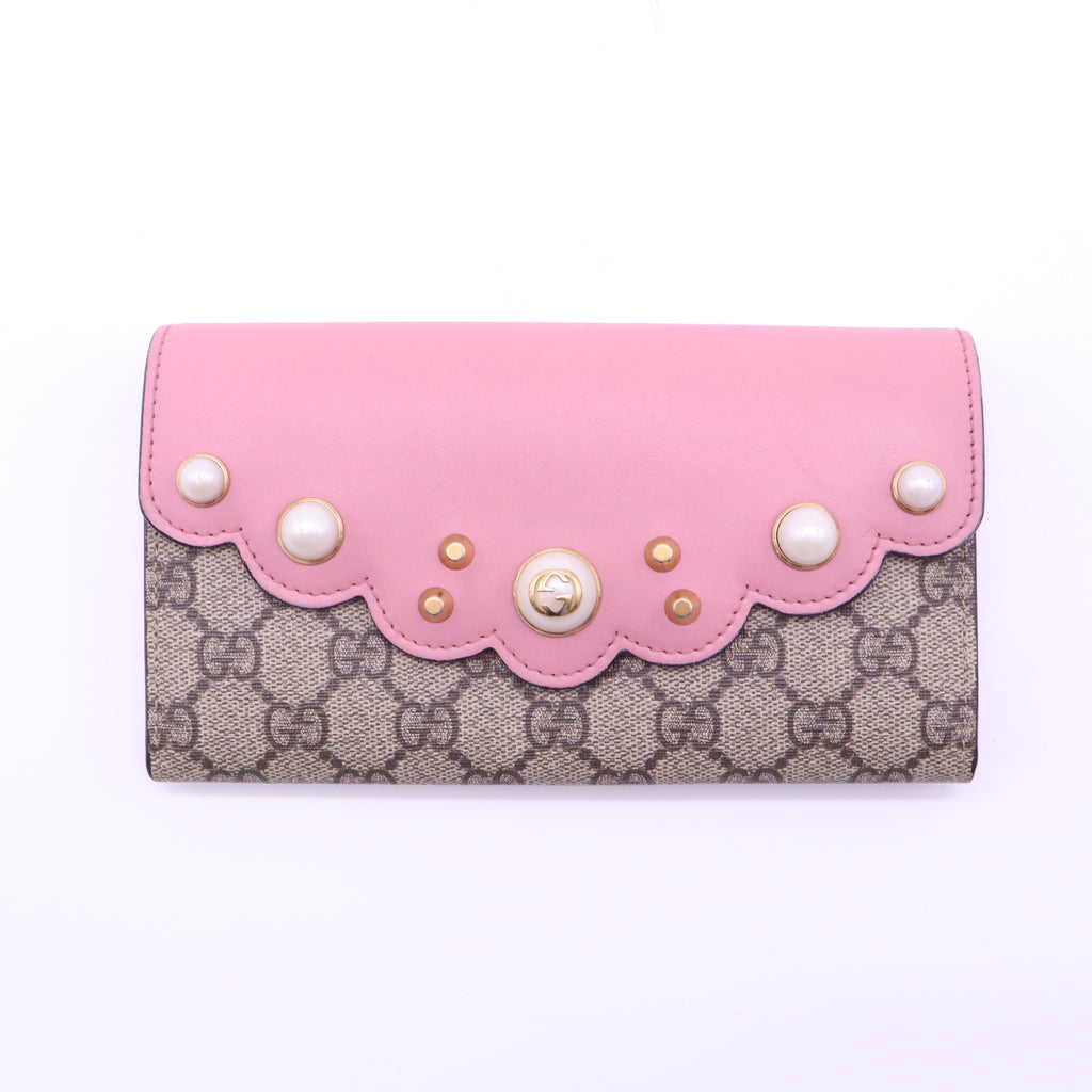 Gucci GG Supreme Pearl Scalloped Continental Wallet Pink W21384