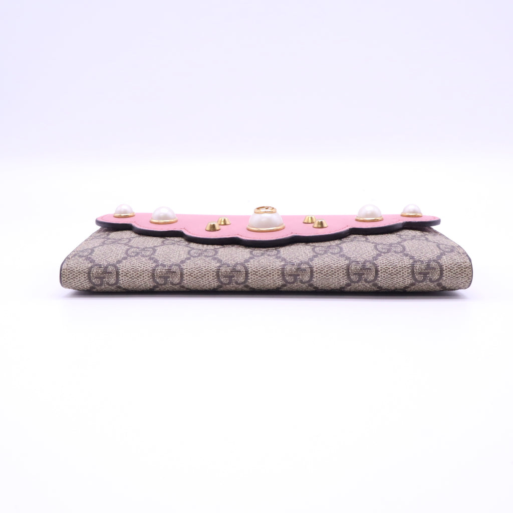 Gucci GG Supreme Pearl Scalloped Continental Wallet Pink W21384