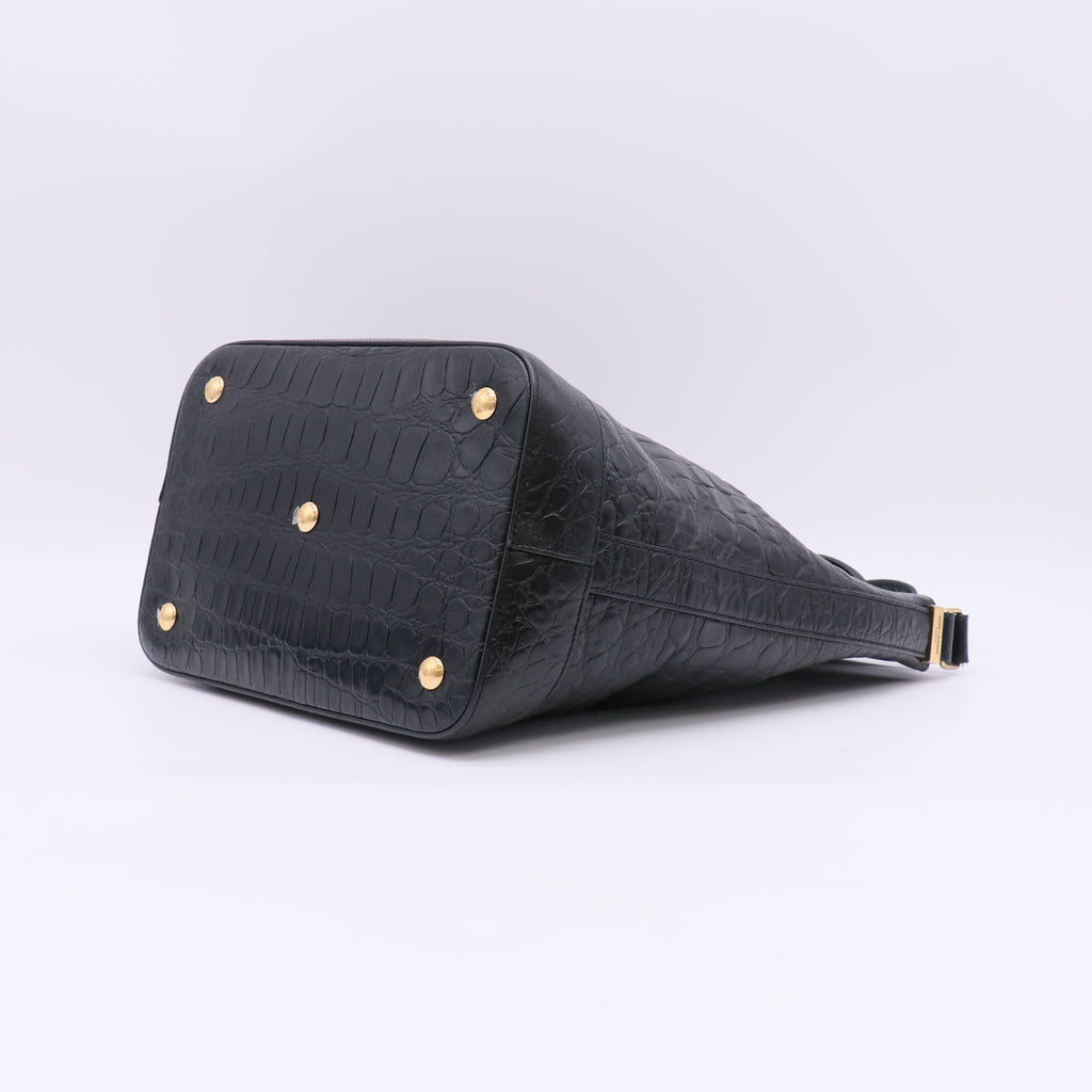 Saint Laurent Embossed Lather Le Monogramme Bucket Bag twins LDJ5586