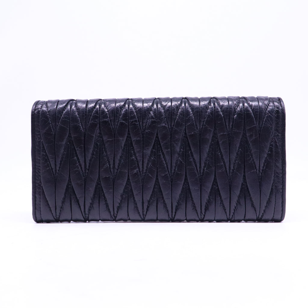 Miu Miu Nappa Matelasse Flap Wallet Black W20858