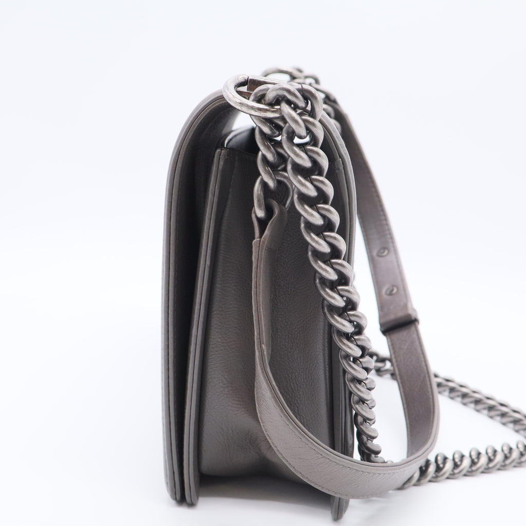 Calfskin Double Stitch New Medium Boy Flap Grey