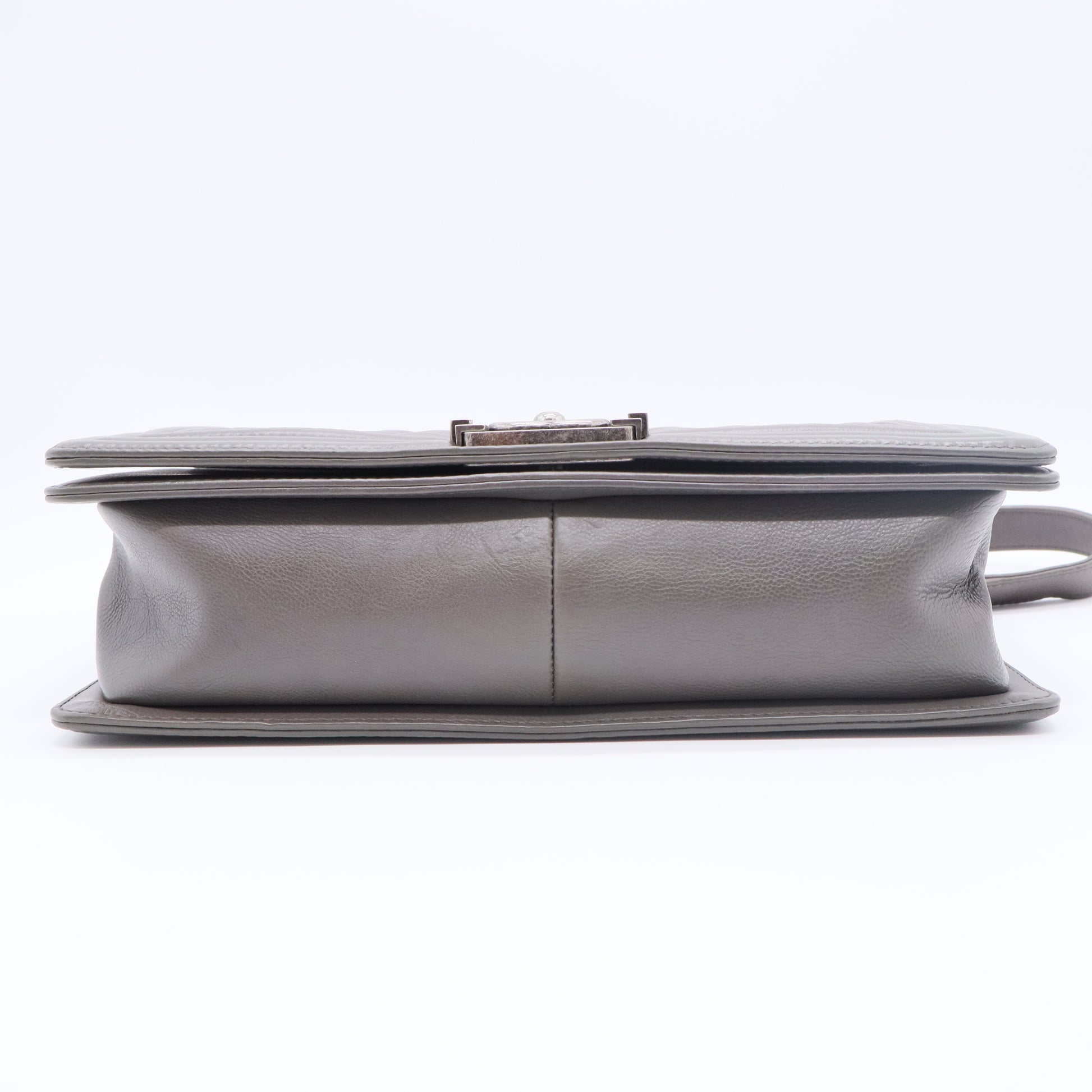 Calfskin Double Stitch New Medium Boy Flap Grey