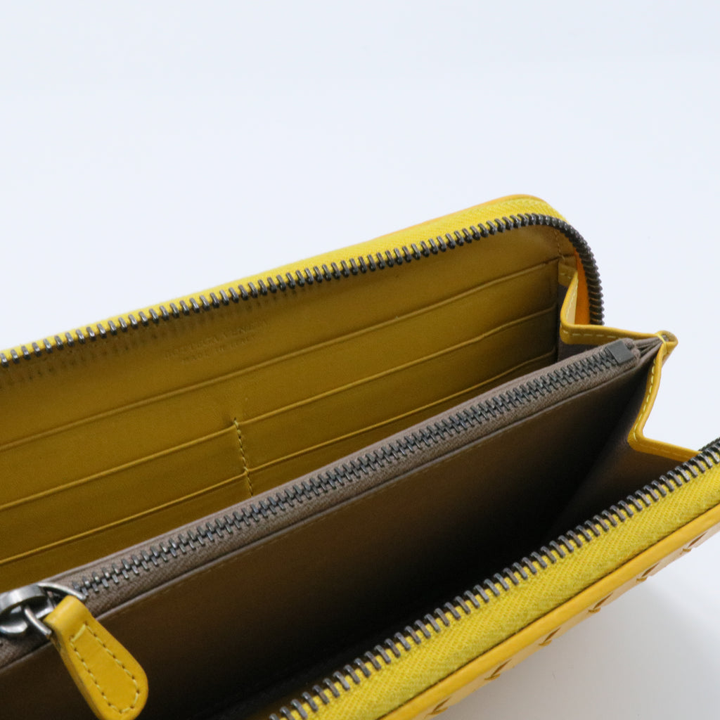 Intrecciato Weave Leather Wallet