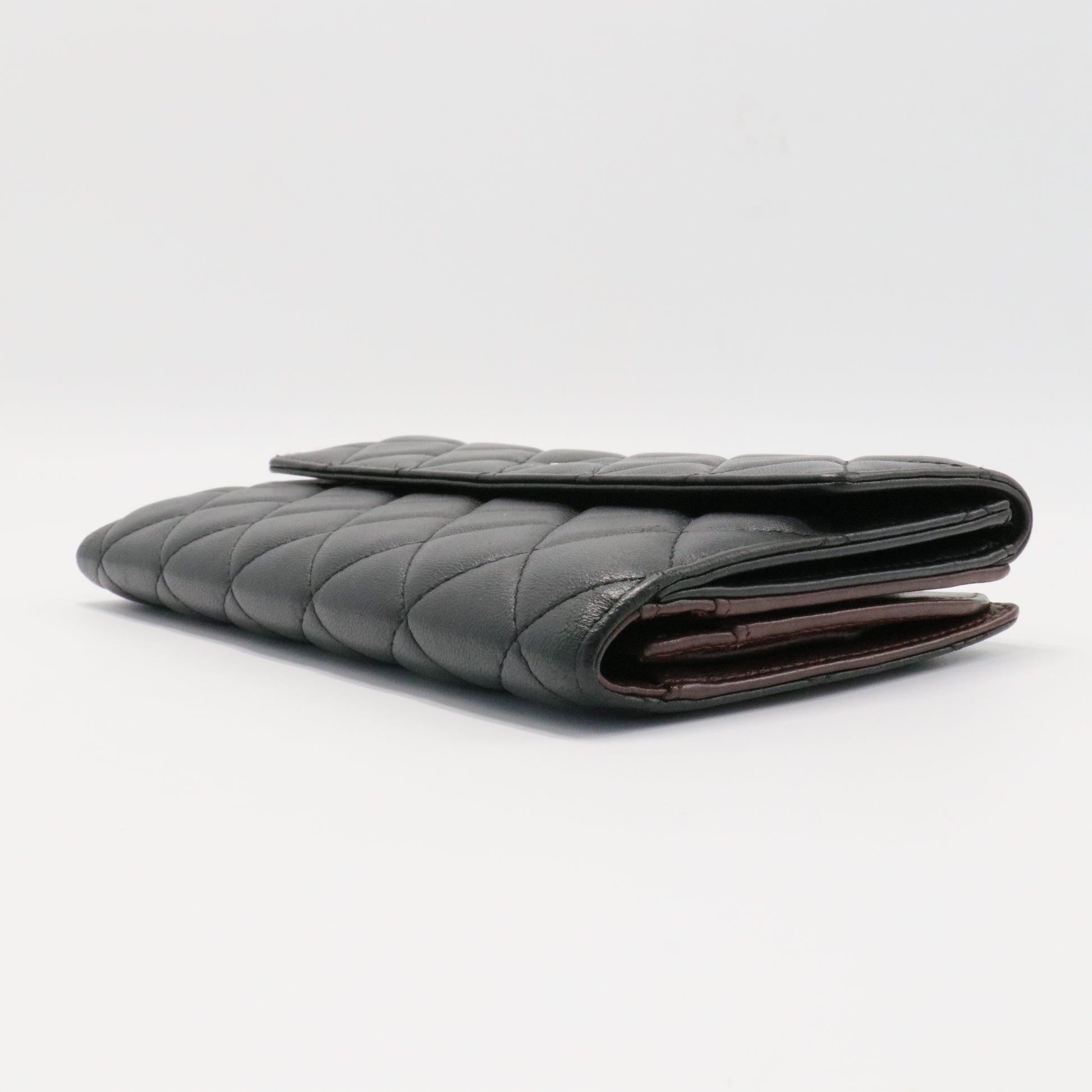 CC Gusset Flap Wallet Quilted Caviar Long-Twins