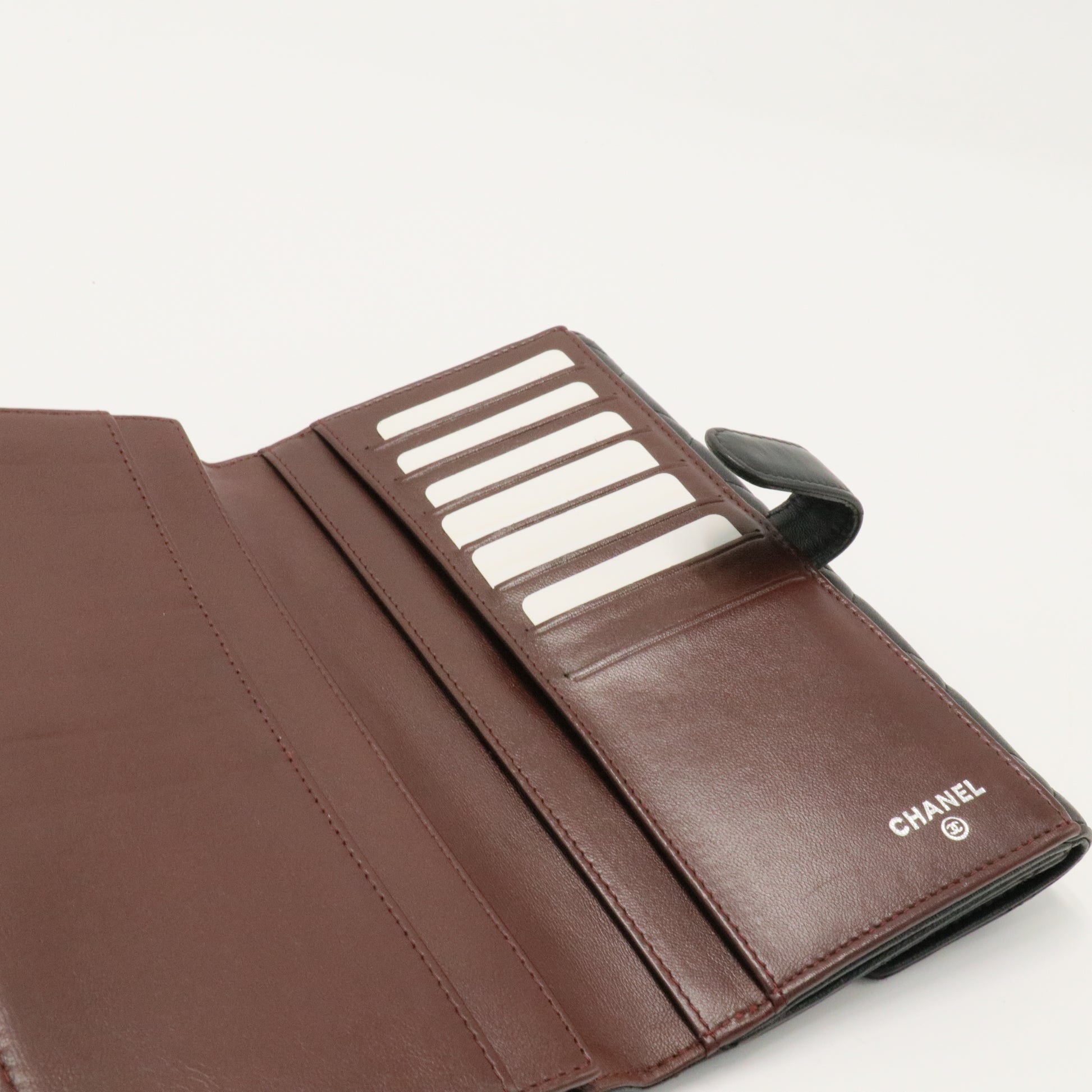 CC Gusset Flap Wallet Quilted Caviar Long-Twins