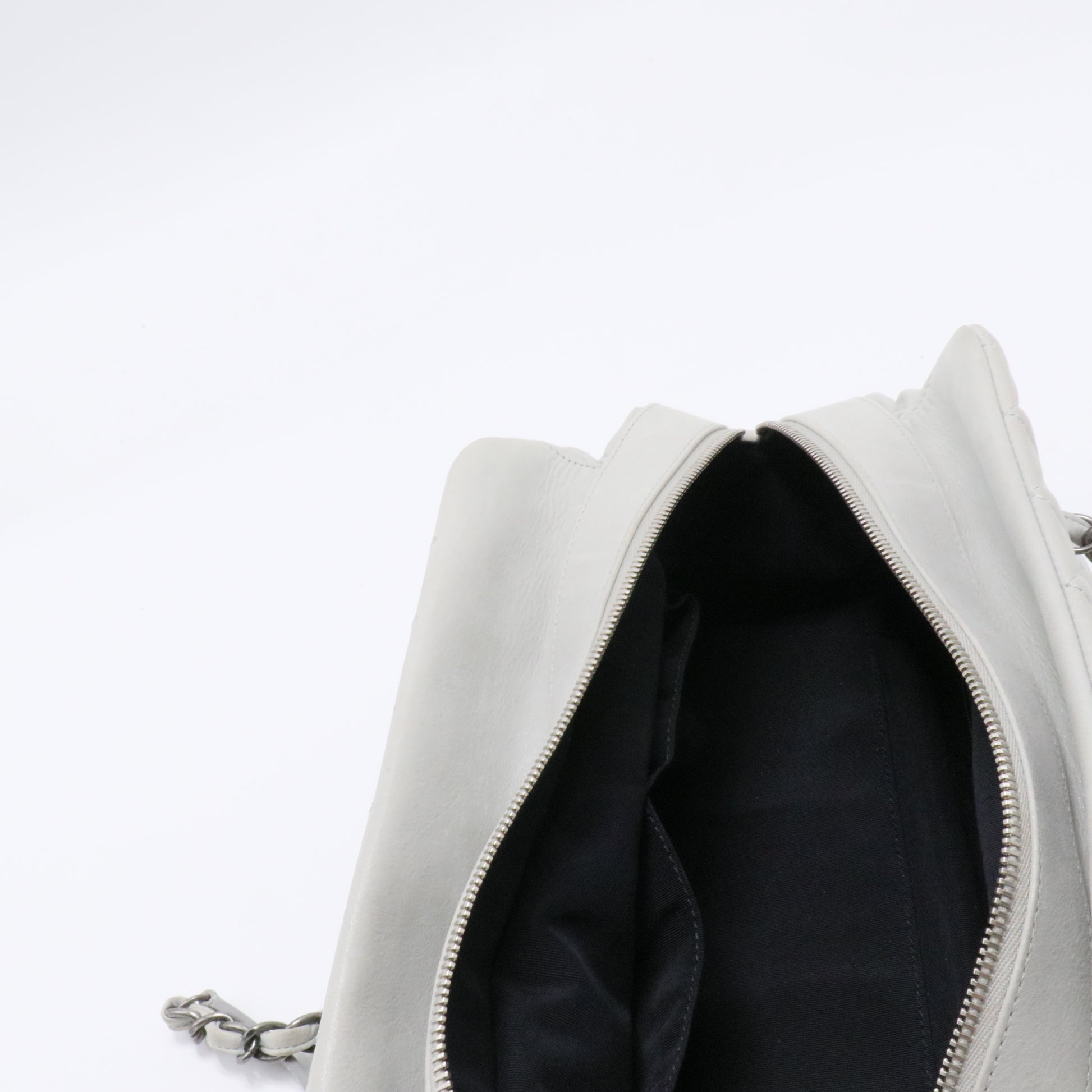 Chic Quilt Bowling Bag Quilted Iridescent Calfskin