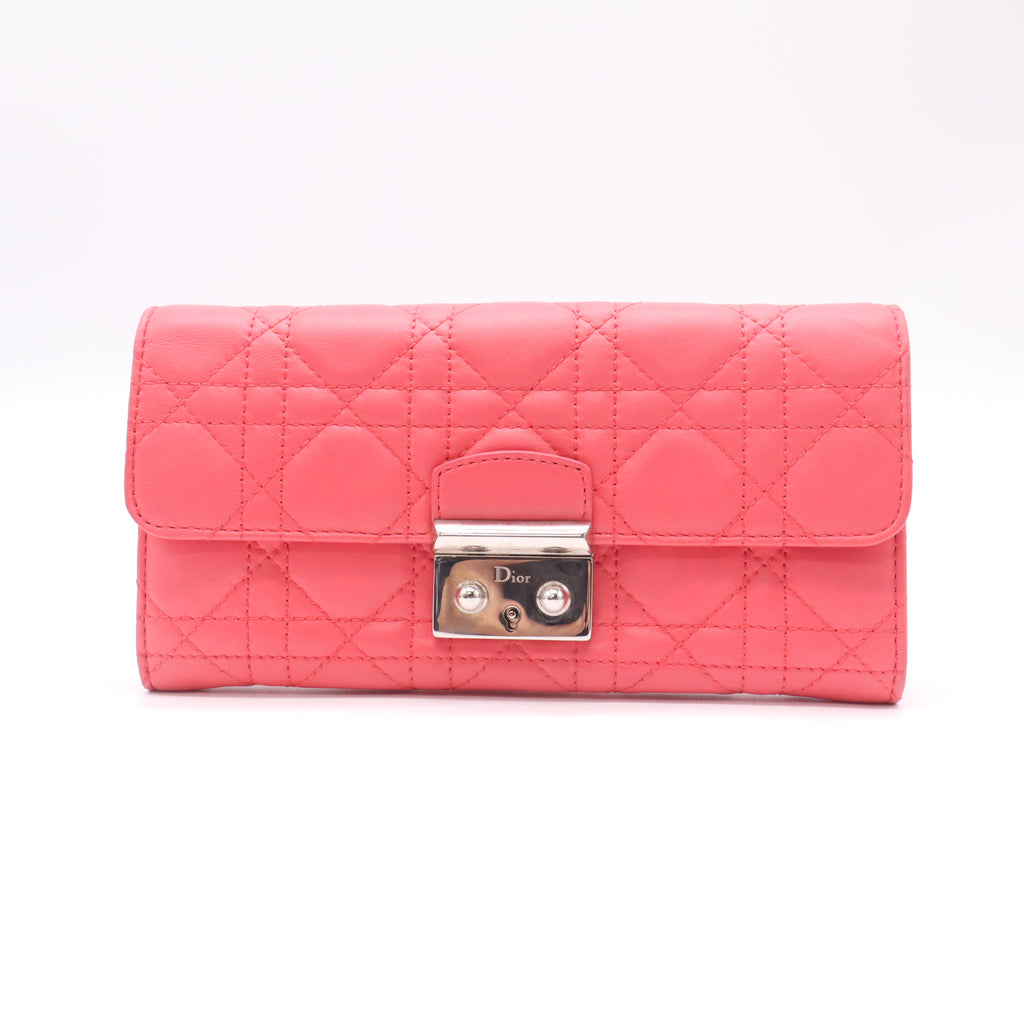 Coral Miss Dior Promenade Continental Wallet W22607