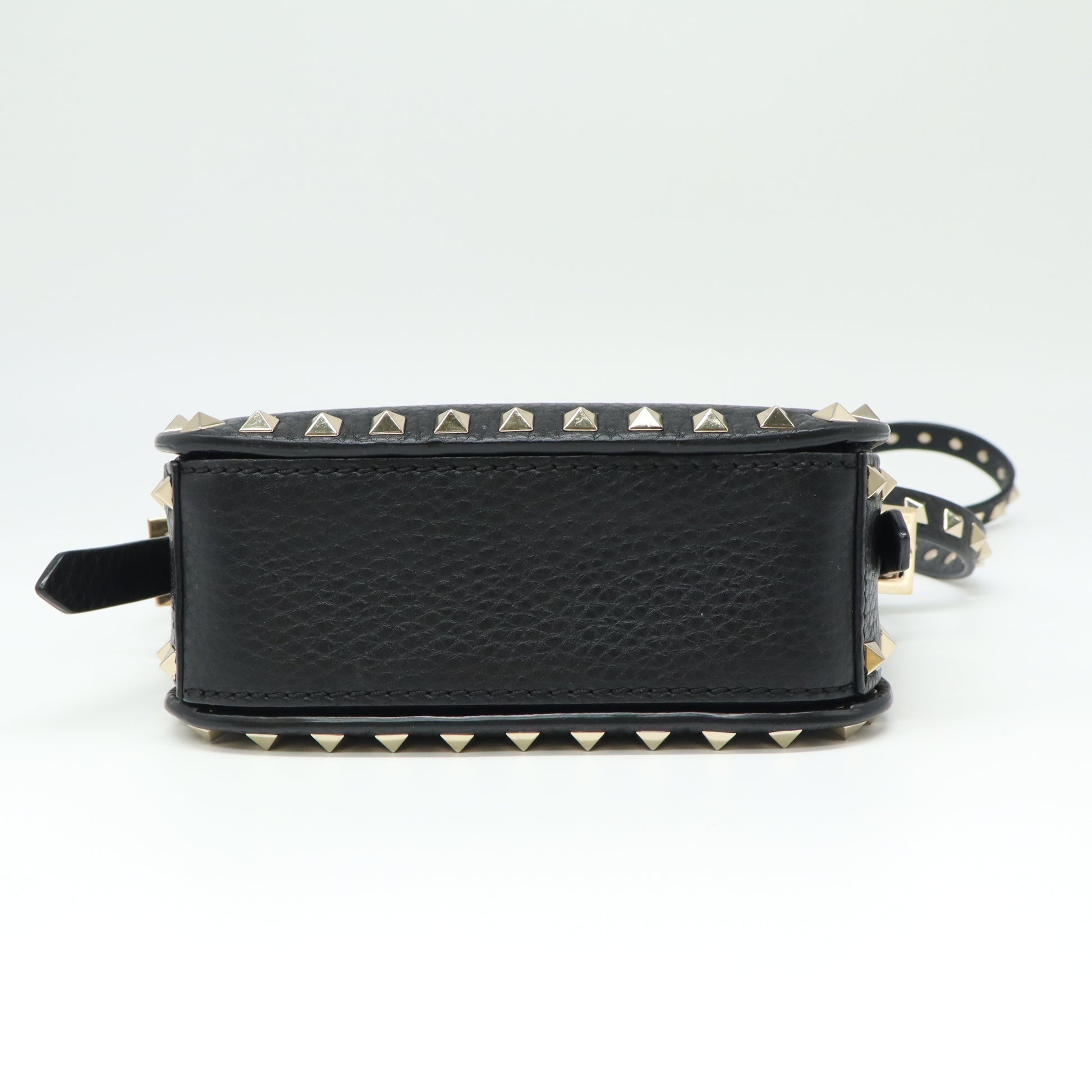 Rockstud Crossbody Bag B22016