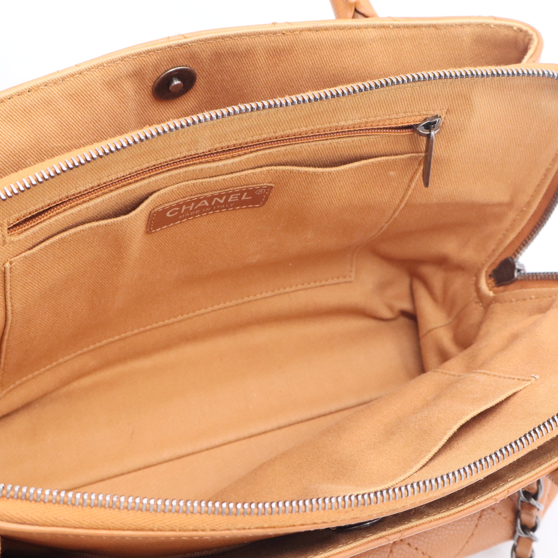 Quilted Grained Vegetal Calfskin Leather Large Shopping Tote Bag gisel