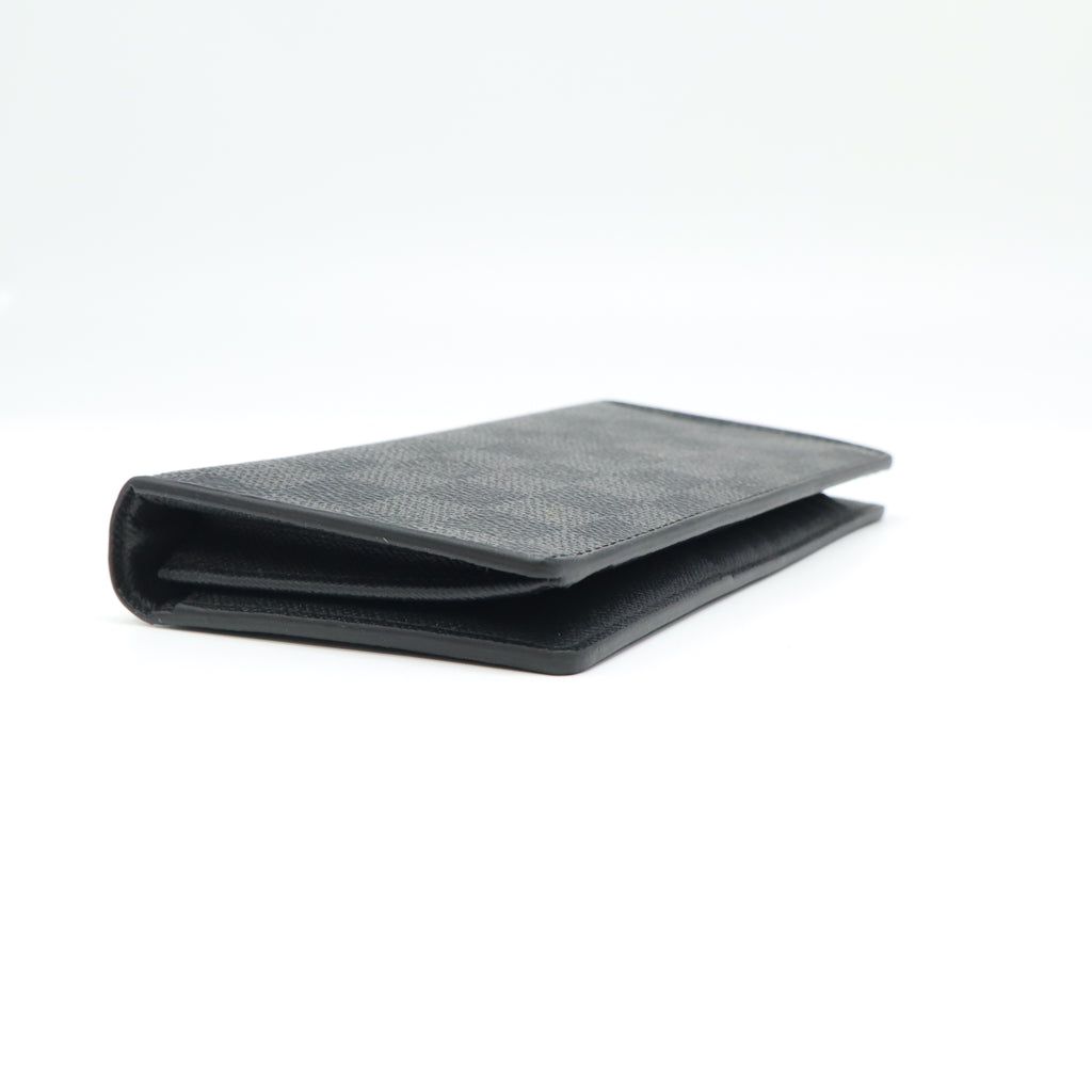 Louis Vuitton Damier Graphite Brazza Wallet W21665
