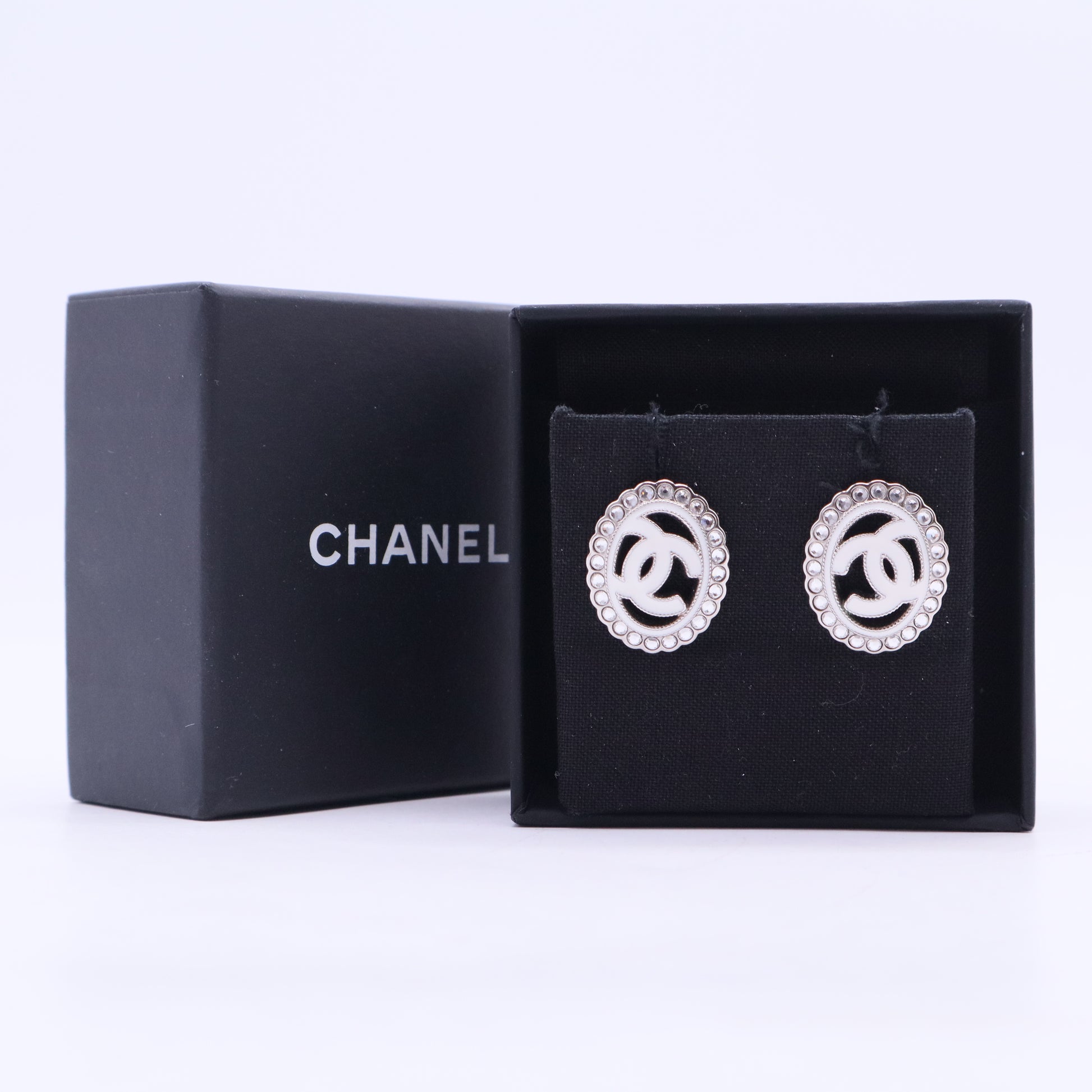 Chanel Coco logo diamond-encrusted double earrings Twins LDJ2805