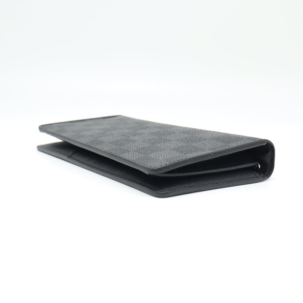 Louis Vuitton Damier Graphite Brazza Wallet W21665