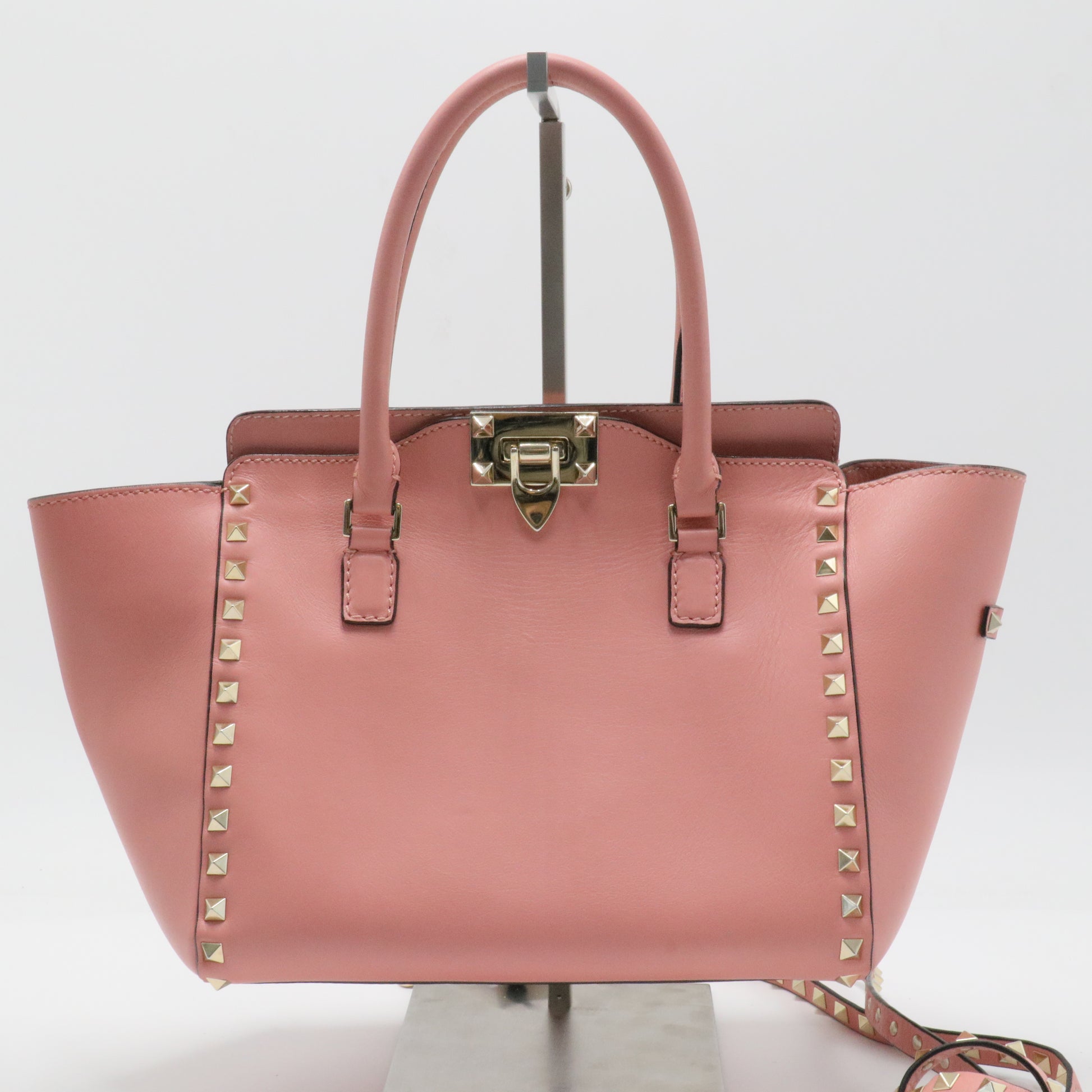 Rockstud Tote Rigid Leather Medium