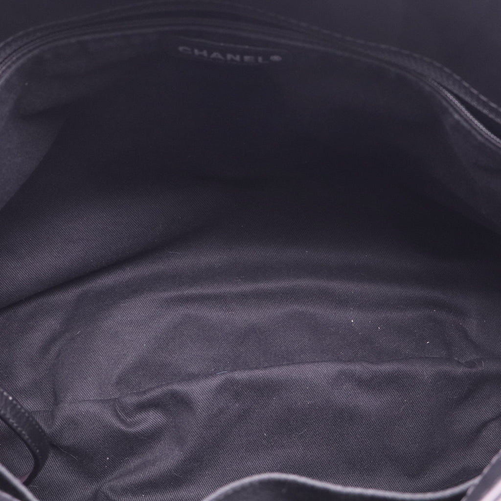 Double Stitch Quilted Leather Hampton Shoulder Bag twins