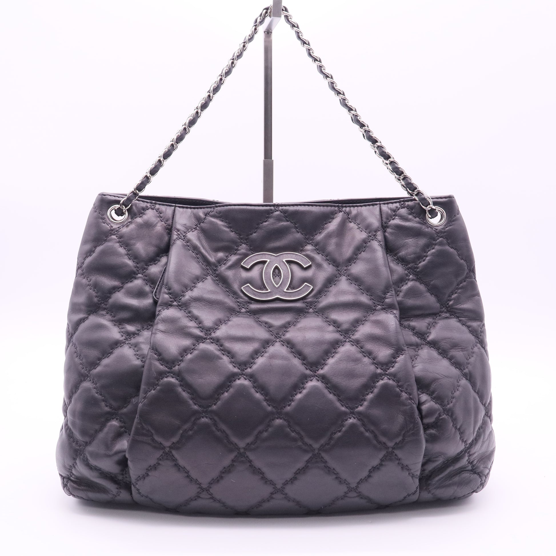 Double Stitch Quilted Leather Hampton Shoulder Bag twins