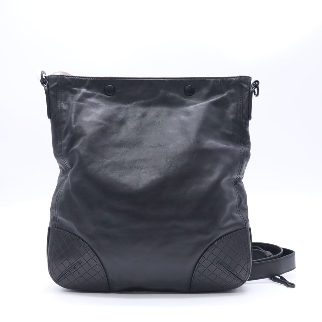 Bottega Veneta Intrecciato Scorpito Crossbody Messenger Bag B23969