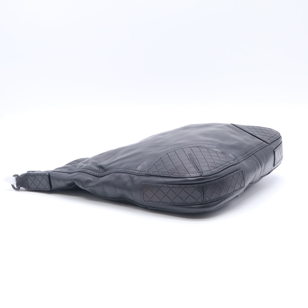 Bottega Veneta Intrecciato Scorpito Crossbody Messenger Bag B23969