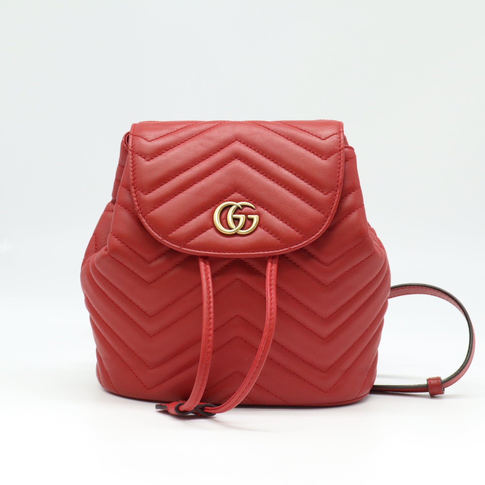 Gucci GG Marmont Matelassé Mini Backpack B22331