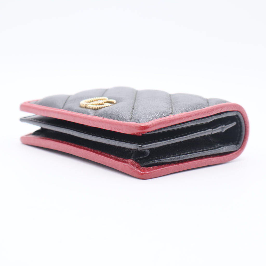 Vintage Effect Calfskin Matelasse Diagonal Torchon GG Marmont Card Case Wallet Black Romantic Cherry for Gisel