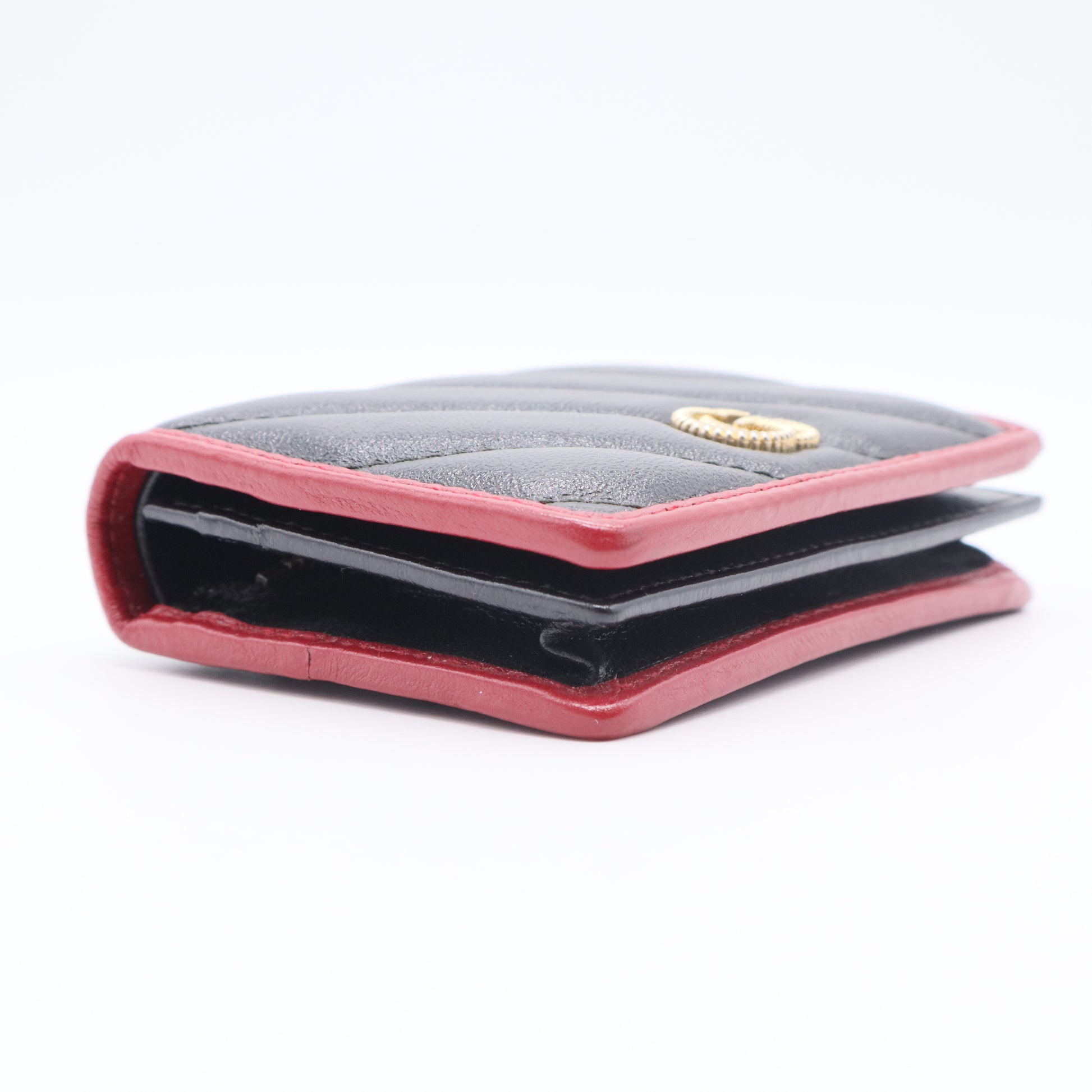 Vintage Effect Calfskin Matelasse Diagonal Torchon GG Marmont Card Case Wallet Black Romantic Cherry for Gisel
