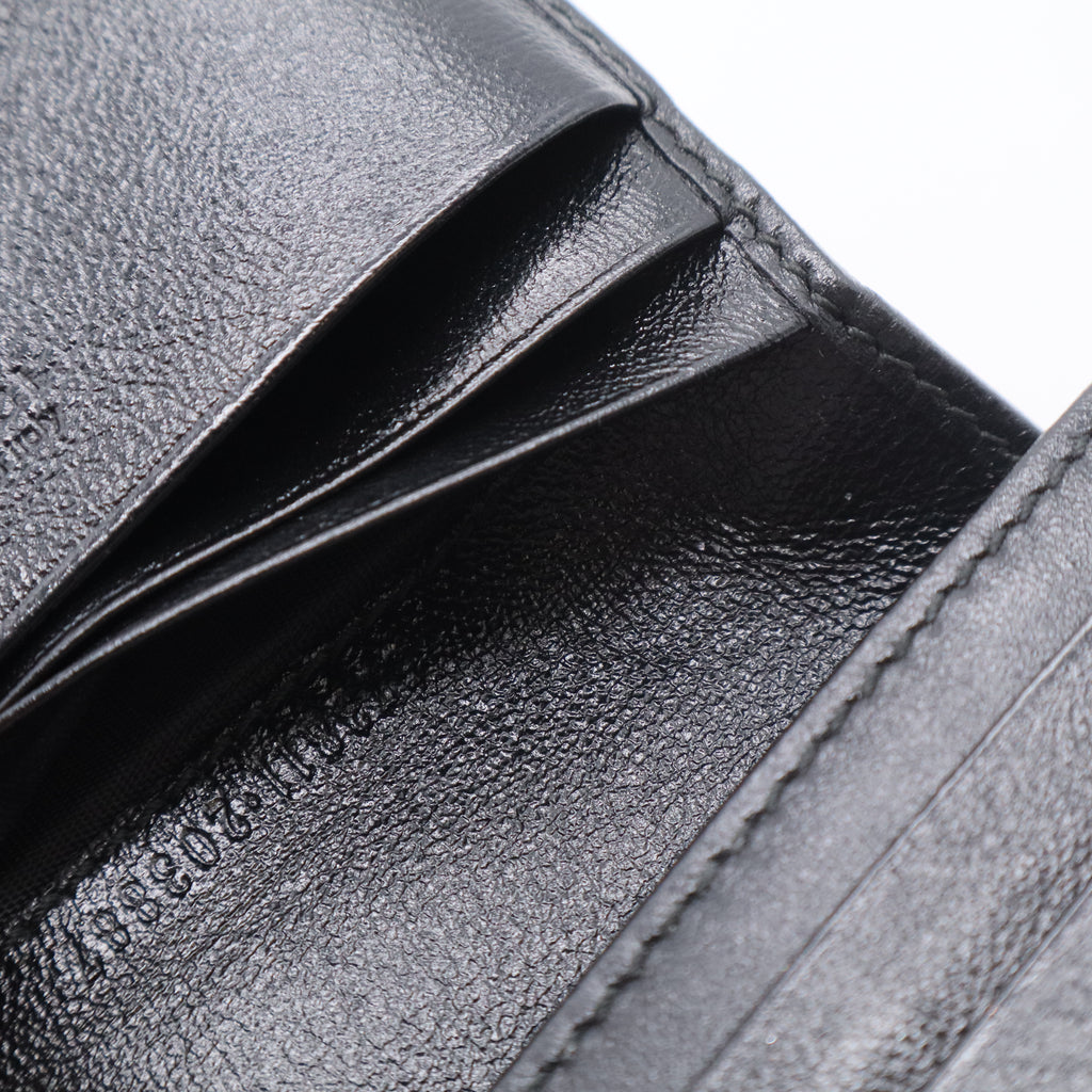 Vintage Effect Calfskin Matelasse Diagonal Torchon GG Marmont Card Case Wallet Black Romantic Cherry for Gisel