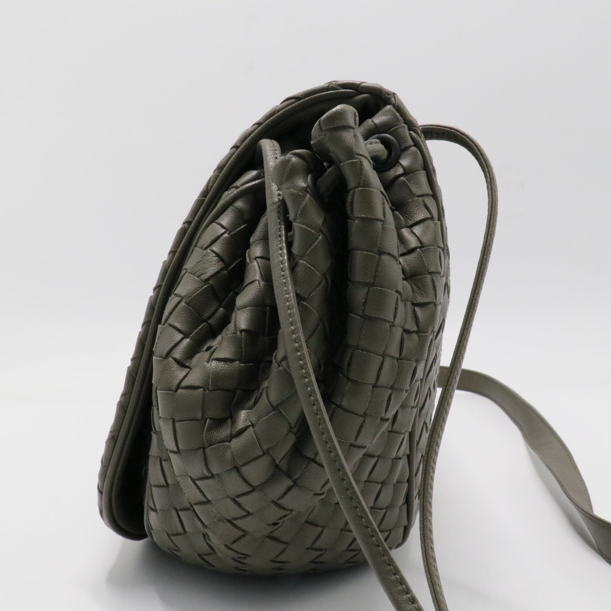 Flap Messenger Bag Intrecciato Nappa Medium