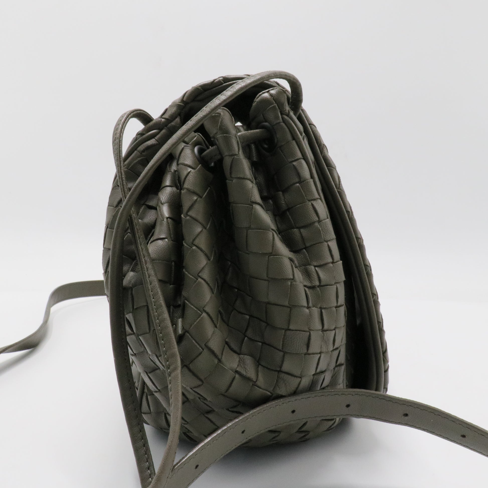 Flap Messenger Bag Intrecciato Nappa Medium