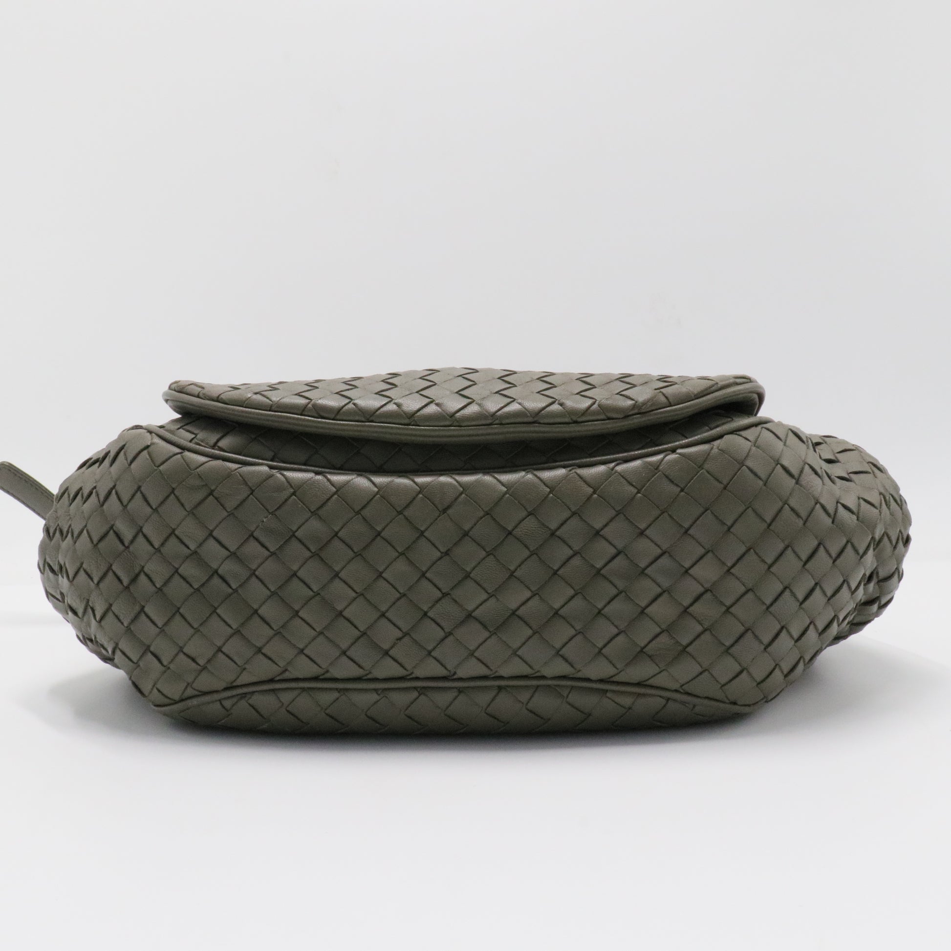 Flap Messenger Bag Intrecciato Nappa Medium