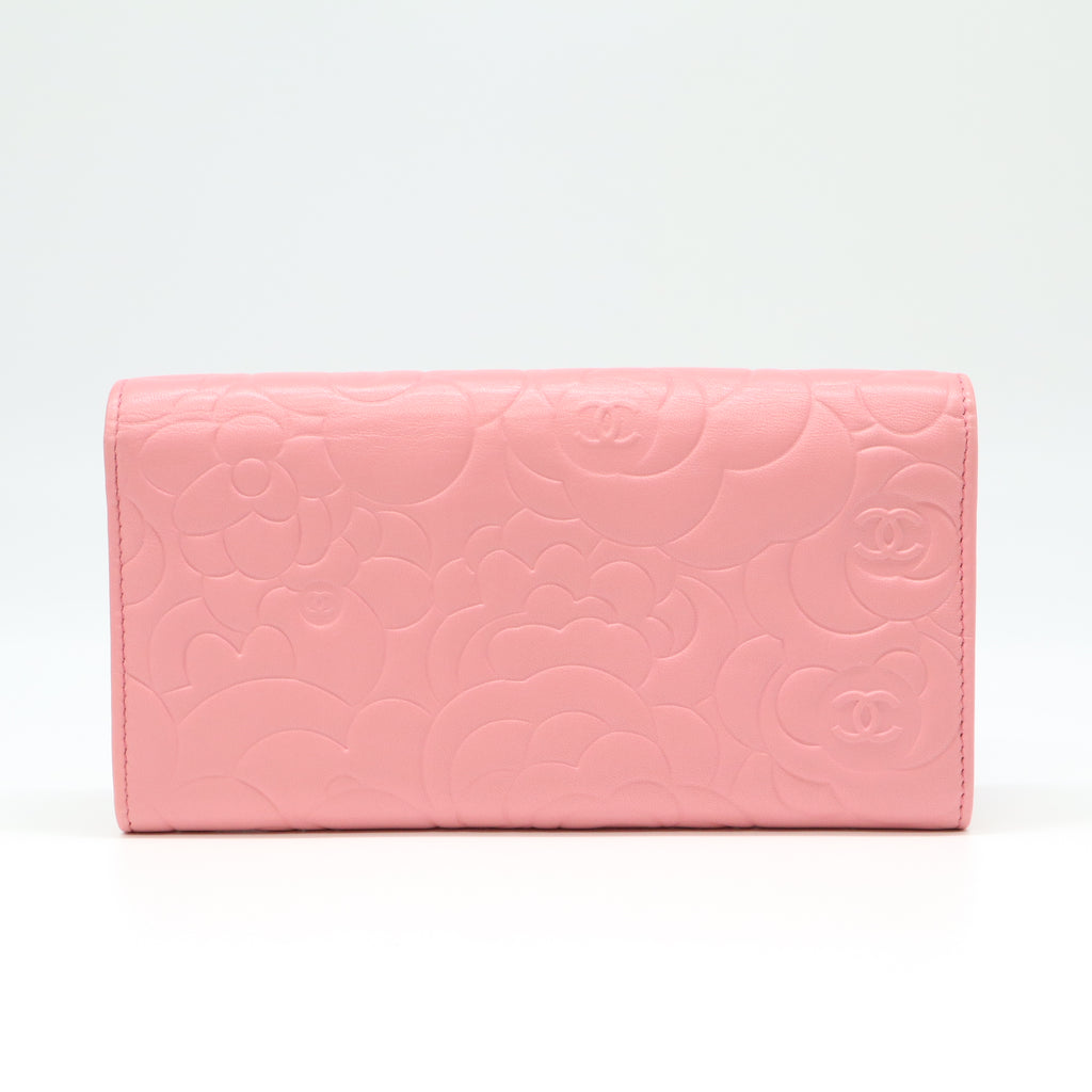 Chanel Camellia Flap Wallet W21738