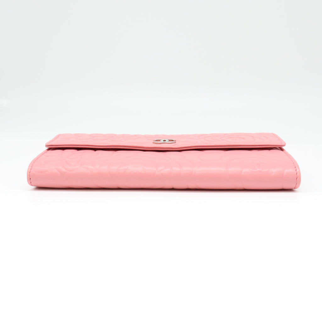 Chanel Camellia Flap Wallet W21738