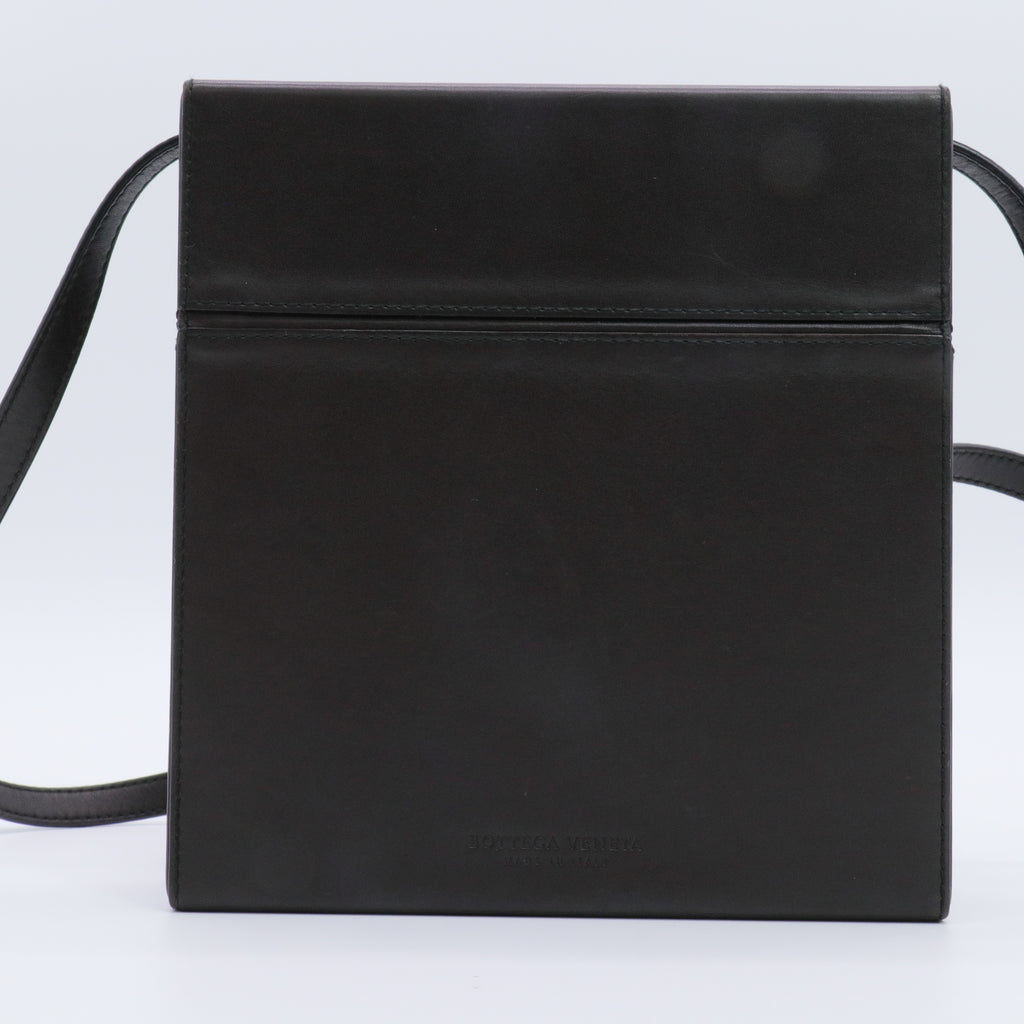 Black leather Daisey box crossbody bag Gold-color brass ribbed clasp For Gisel