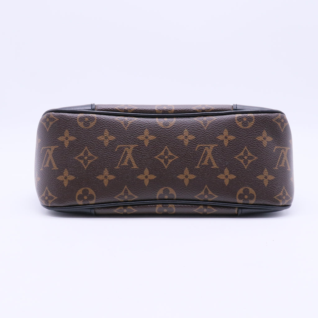 Louis Vuitton Boulogne leather crossbody bag Louis Vuitton J2159 twins
